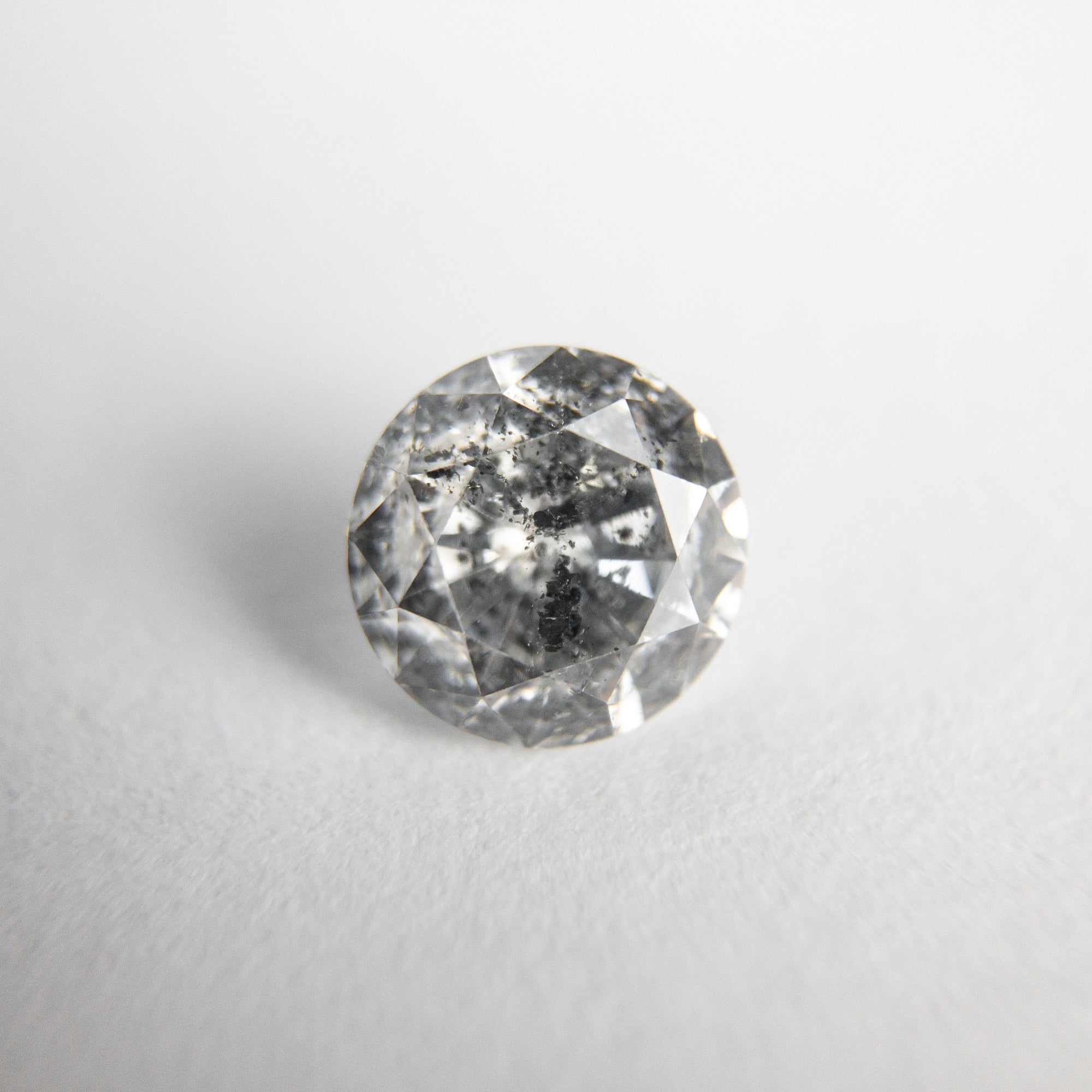 0.91ct 6.12x6.09x3.77mm Round Brilliant 18362-04 - Misfit Diamonds