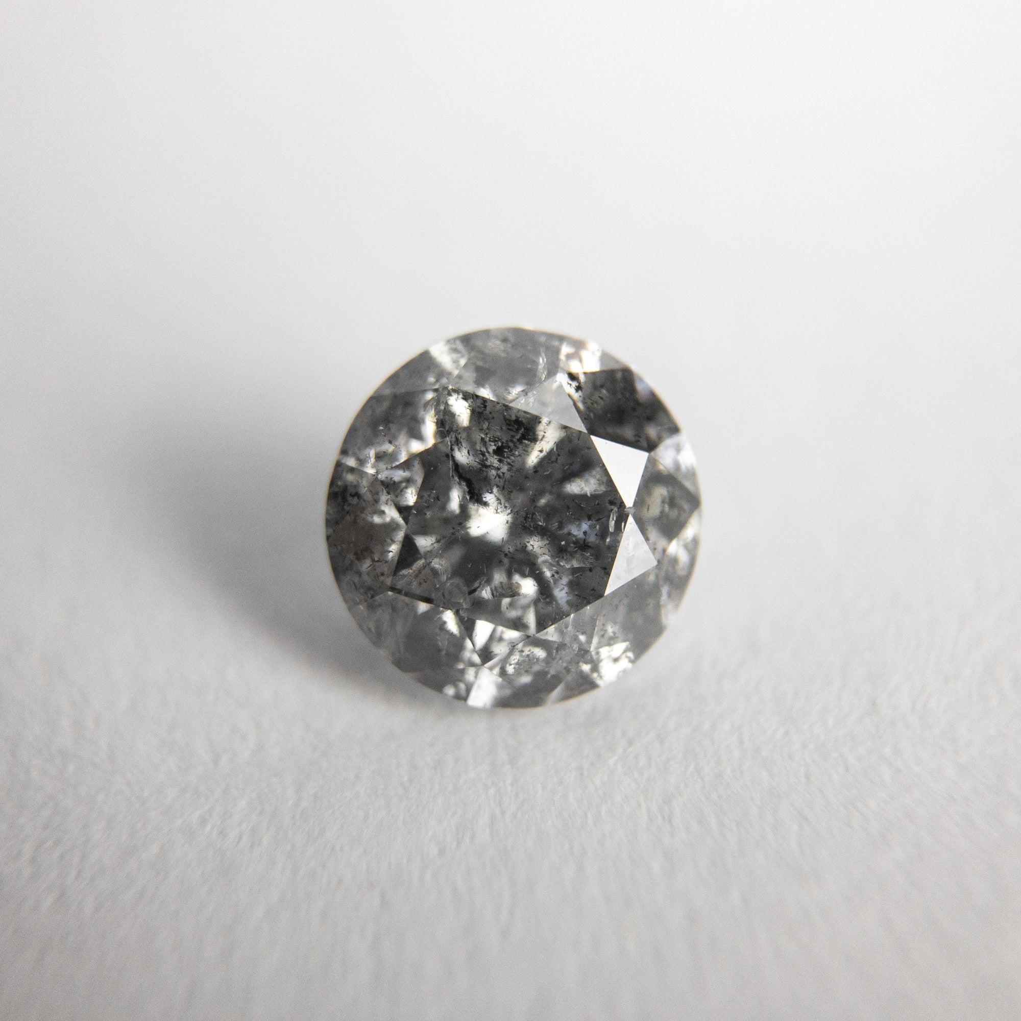 0.94ct 6.07x6.02x3.91mm Round Brilliant 18362-08 - Misfit Diamonds
