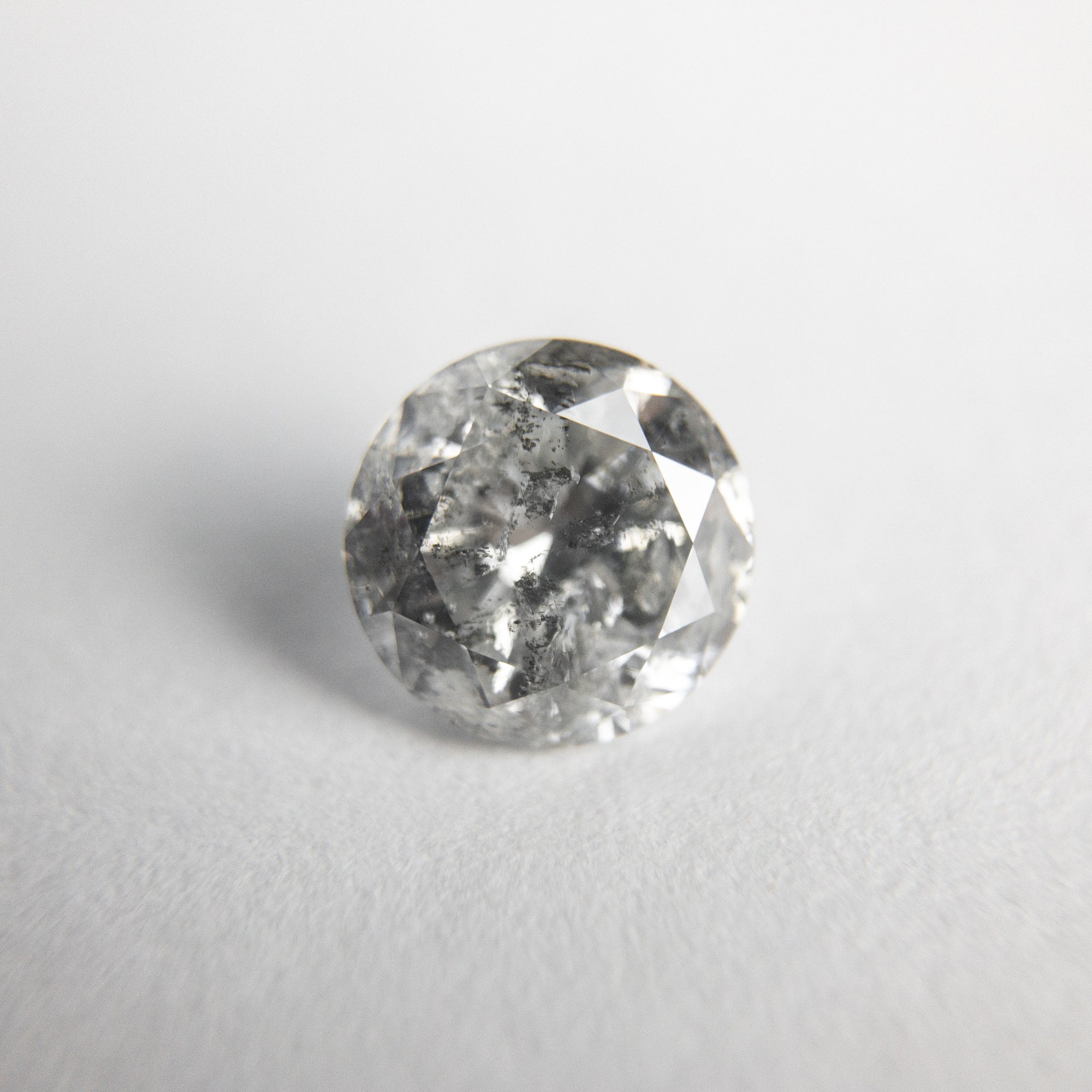 0.92ct 6.14x6.12x3.81mm Round Brilliant 18362-10 - Misfit Diamonds