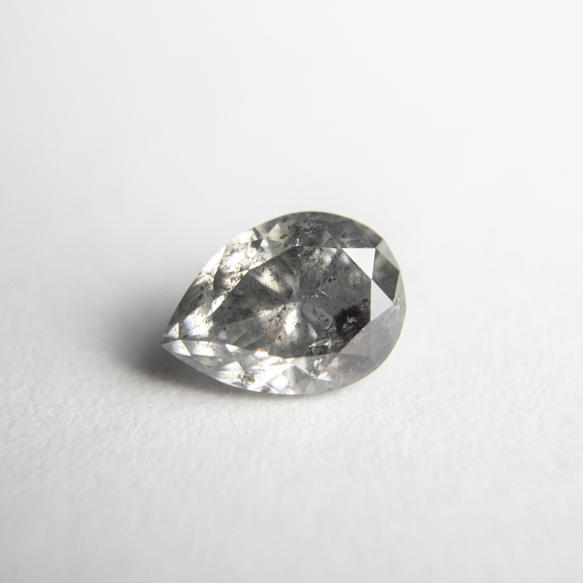 0.68ct 6.61x4.80x3.28mm Pear Brilliant 18365-07 - Misfit Diamonds