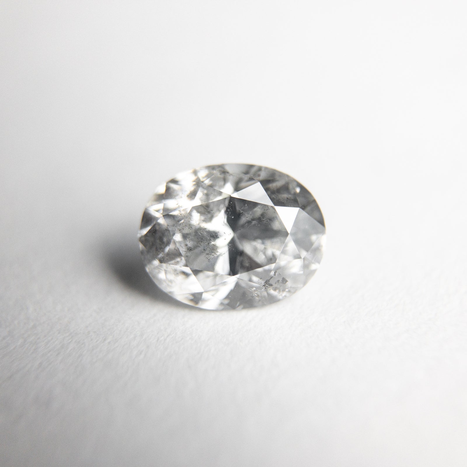 0.84ct 6.55x5.16x3.87mm Oval Brilliant 18399-01 - Misfit Diamonds
