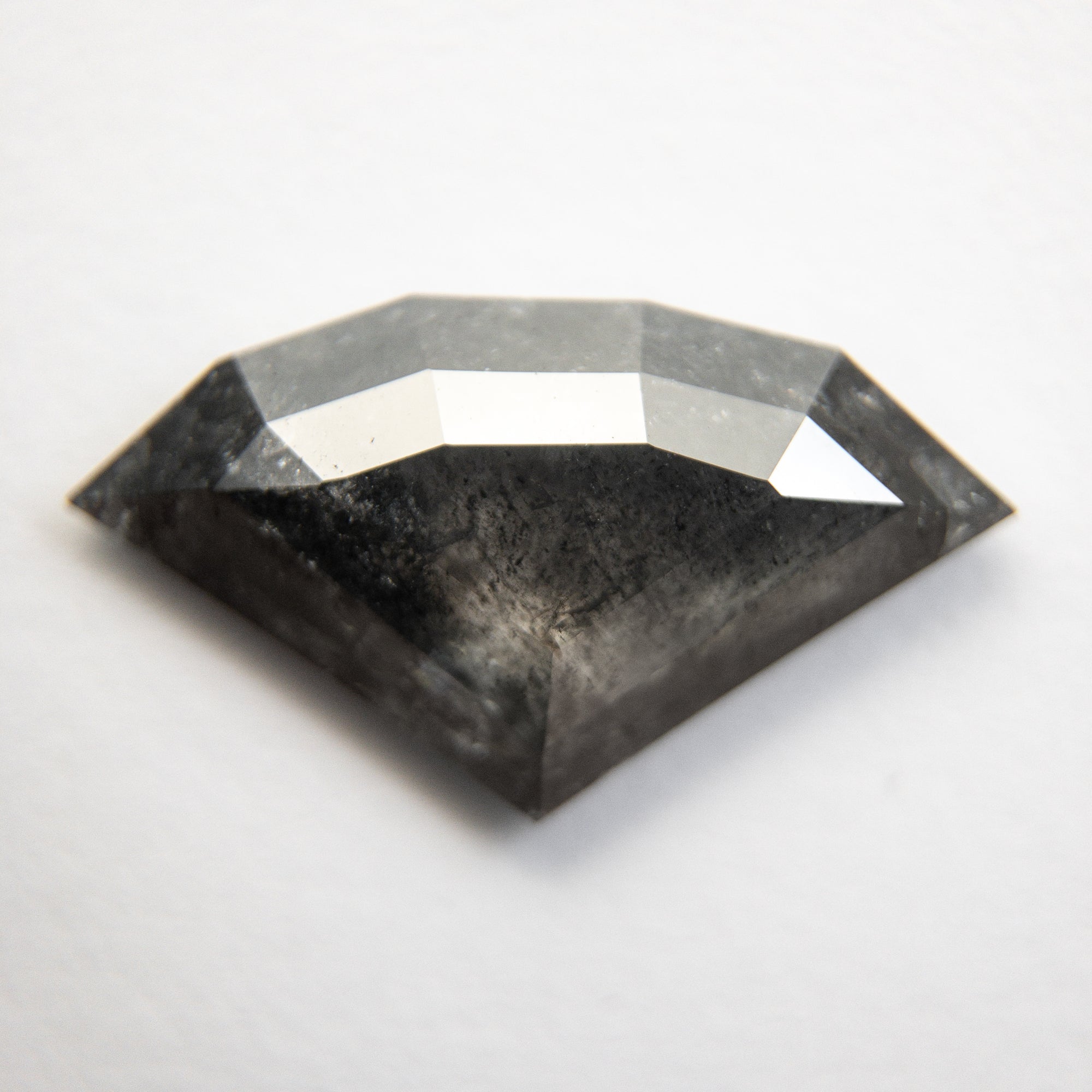 2.72ct 8.46x14.79x3.07mm Amorphous Rosecut 18521-18 - Misfit Diamonds