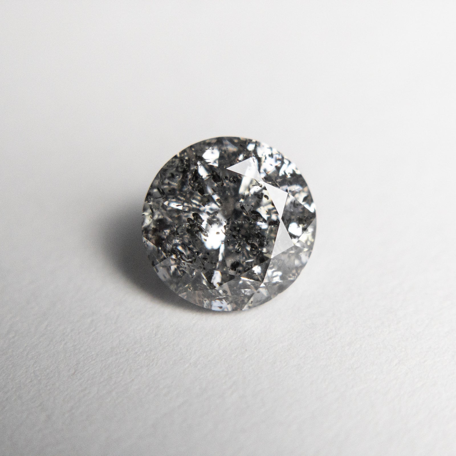 1.51ct 7.08x7.03x4.63mm Round Brilliant 18669-03 - Misfit Diamonds