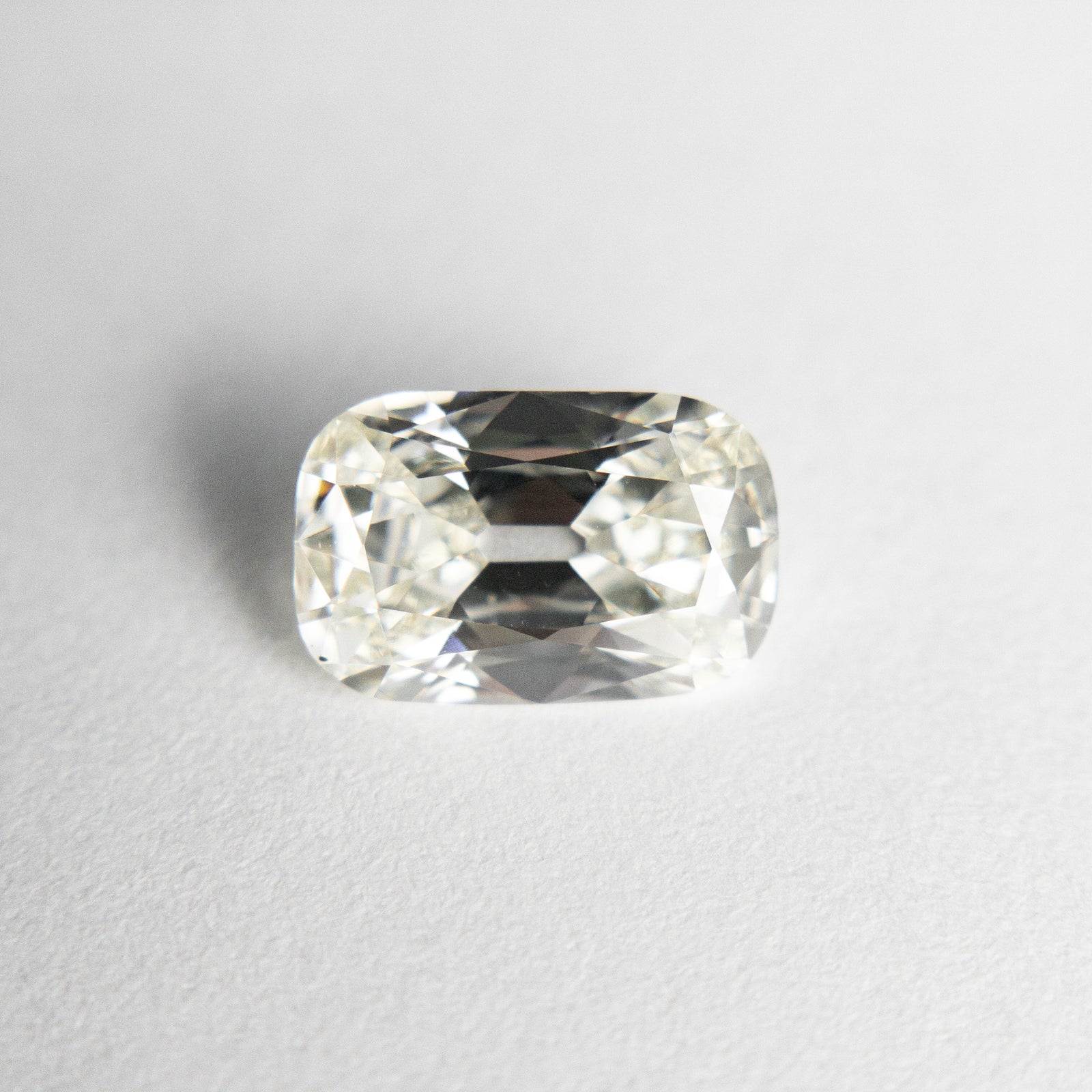 1.08ct 8.18x5.31x2.96mm VS2 K-L Modern Antique Old Mine Cut 18679-04 - Misfit Diamonds