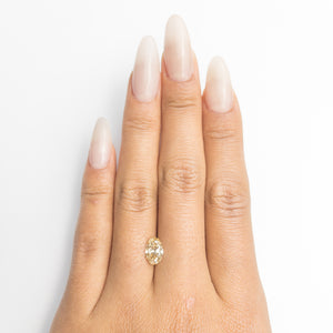 1.30ct 8.65x5.79x3.69mm Oval Brilliant 18747-01 - Misfit Diamonds