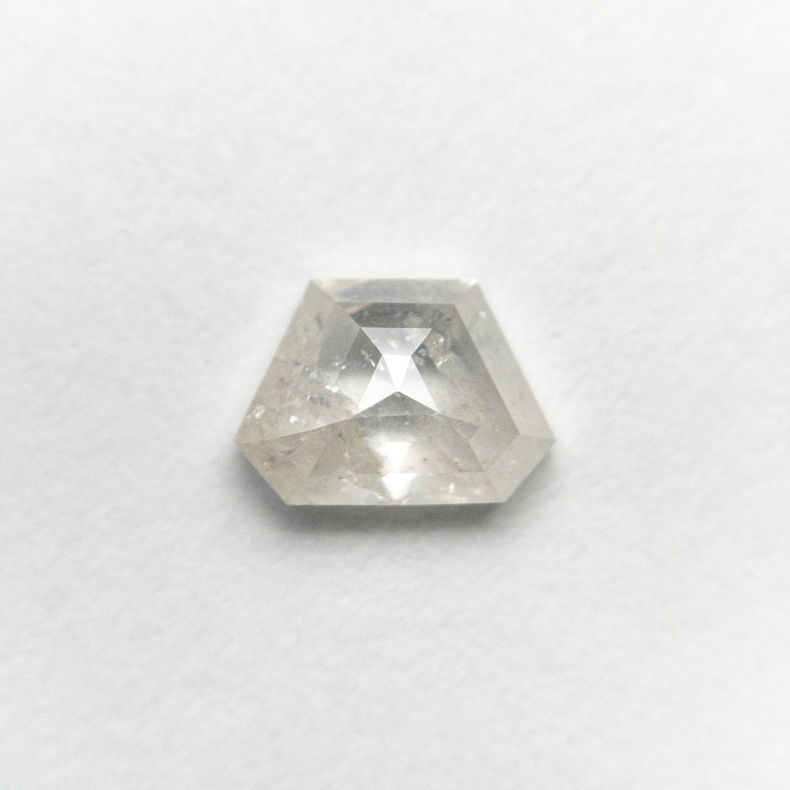 0.86ct 4.81x6.93x2.89mm Geometric Rosecut 18751-01