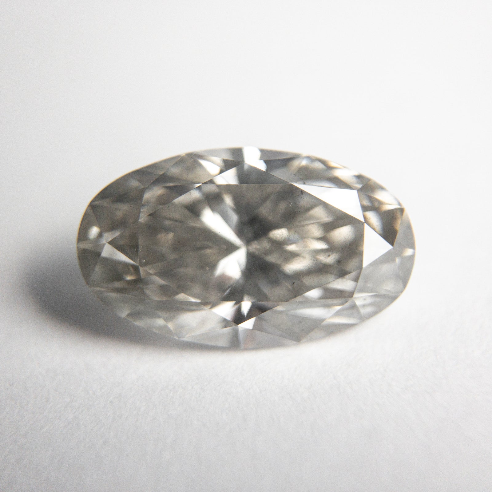 2.54ct 11.60x7.03x4.60mm SI3-I1 Fancy Grey Oval Brilliant 18864-01 - Misfit Diamonds