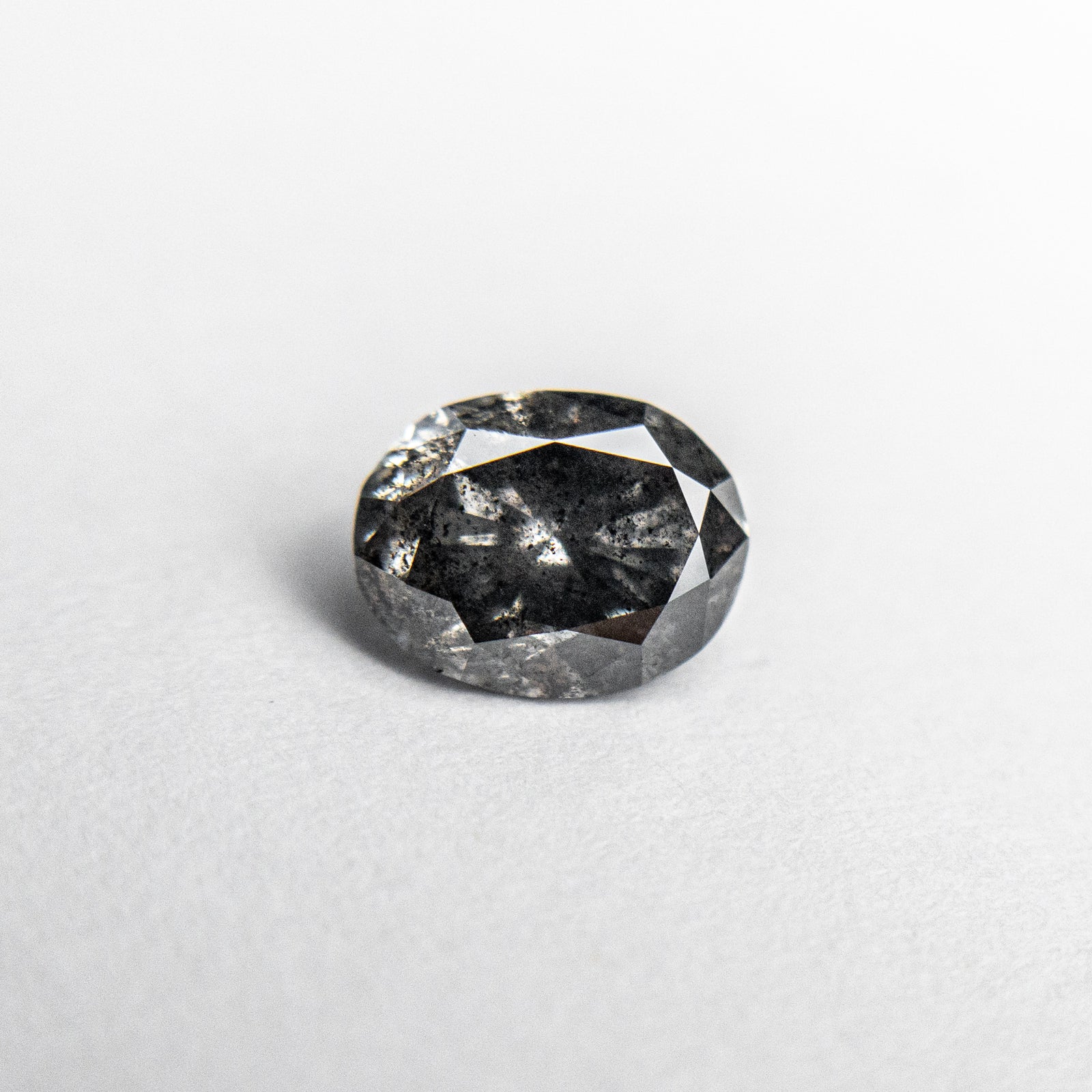 0.66ct 6.18x4.80x3.16mm Oval Brilliant 18906-08 - Misfit Diamonds