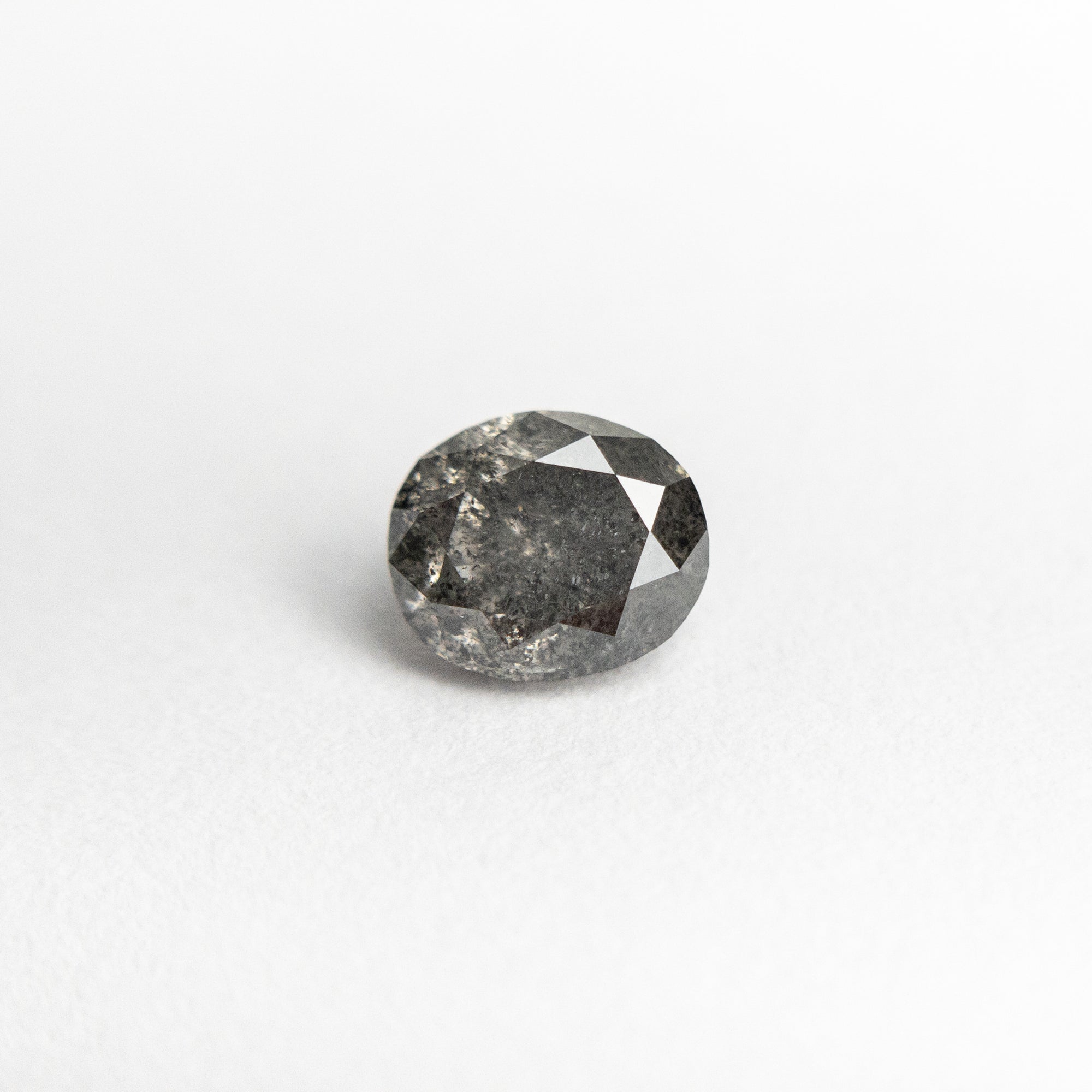 0.65ct 5.52x4.68x3.39mm Oval Brilliant 18906-31 - Misfit Diamonds