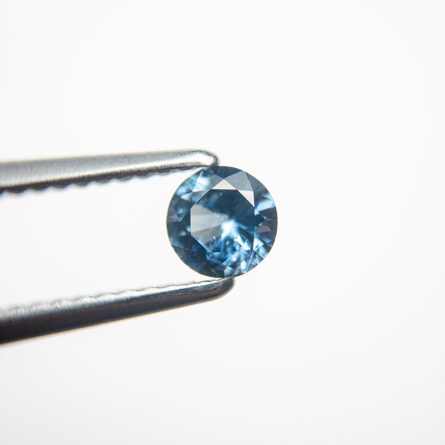 0.38ct 4.48x4.43x2.70mm Round Brilliant Sapphire 18973-54 - Misfit Diamonds