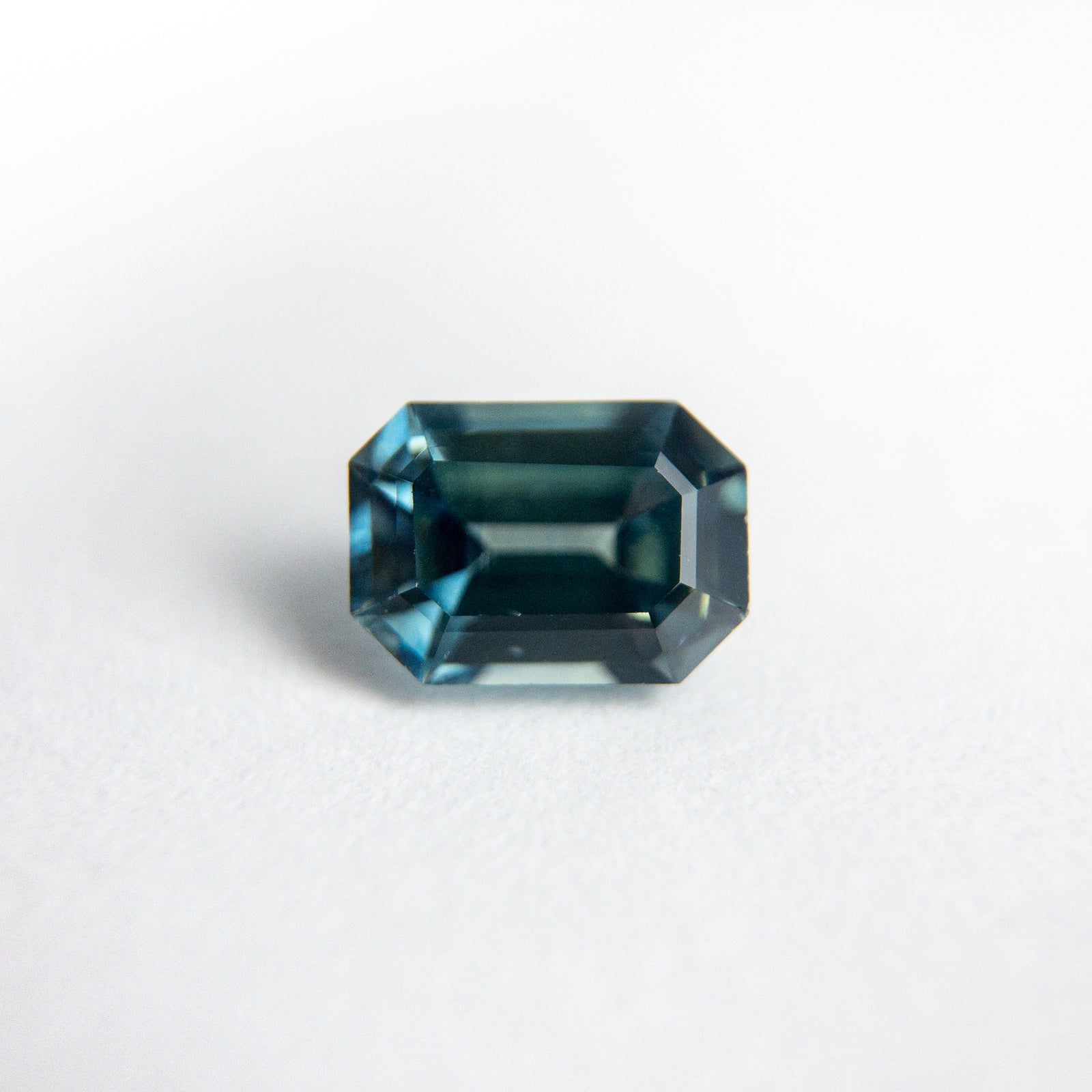 0.91ct  6.27x4.53x3.24mm Cut Corner Rectangle Step Cut Sapphire 18973-60 - Misfit Diamonds