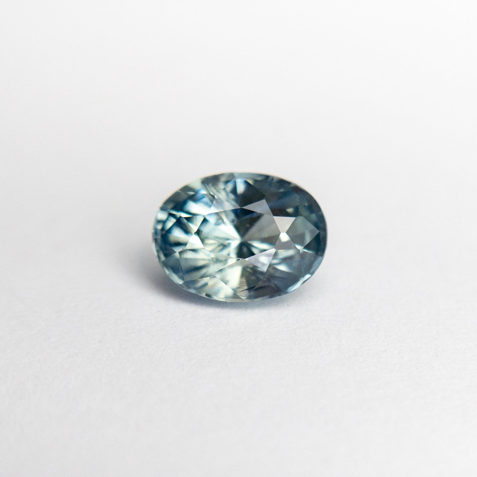 0.97ct 6.69x5.07x3.80mm Oval Brilliant Sapphire 19042-15 - Misfit Diamonds