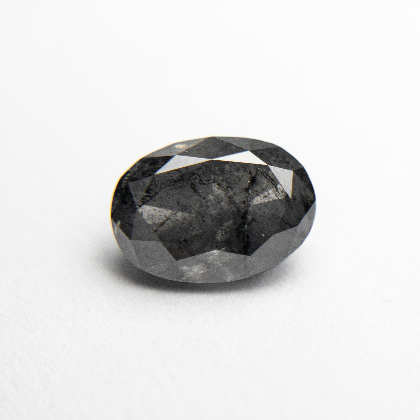 1.89ct 8.89x6.42x3.98mm Oval Brilliant 19065-02 Hold D3237 - Misfit Diamonds