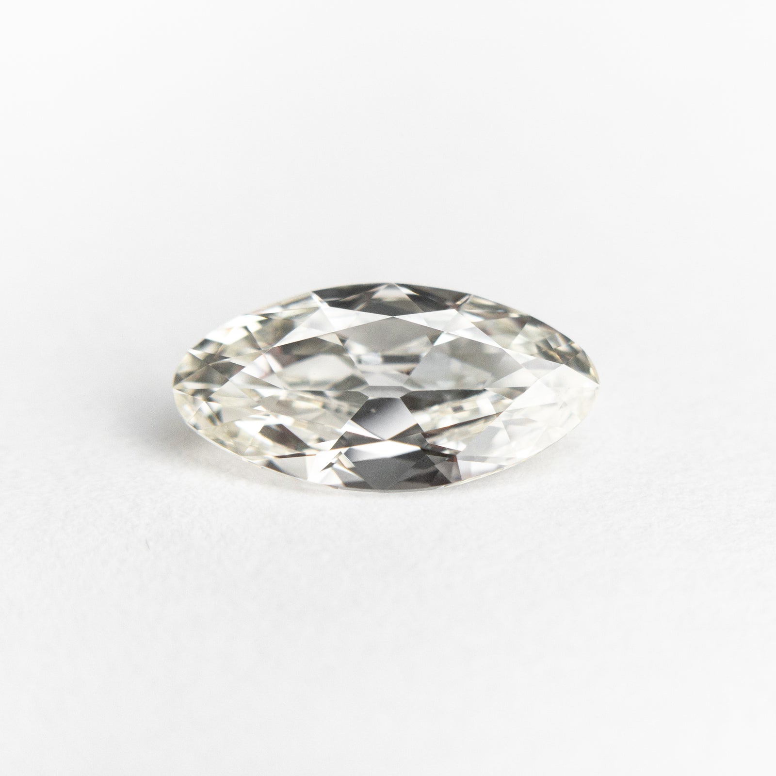 0.90ct 10.11x5.12x2.55mm Modern Antique Moval Brilliant 19129-01 - Misfit Diamonds