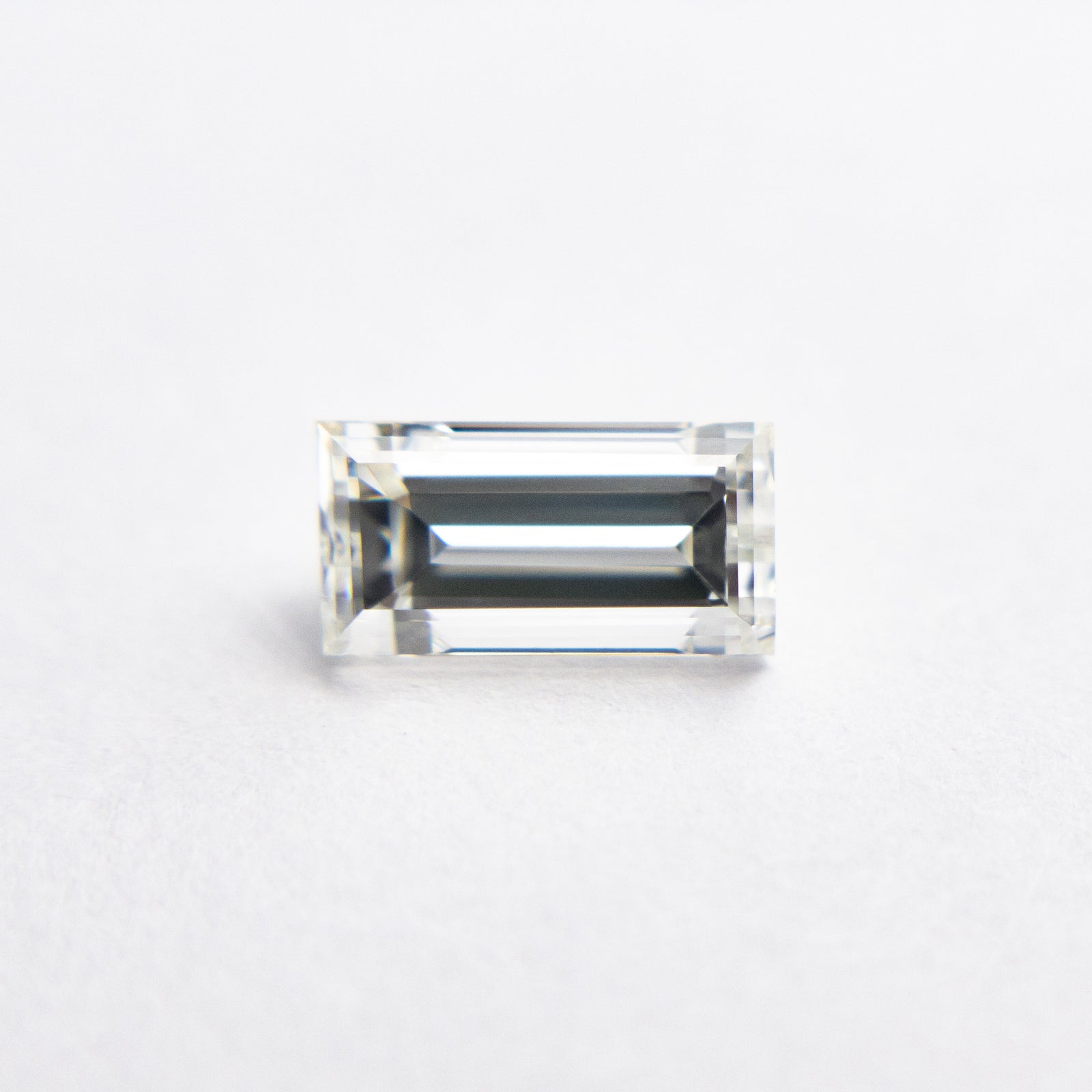 1.02ct 7.41x3.85x3.40mm VS1 H Baguette Step Cut 19136-02