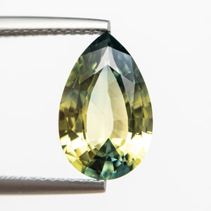 3.55ct 12.94x8.21x4.23mm Pear Brilliant Sapphire 19147-01 - Misfit Diamonds
