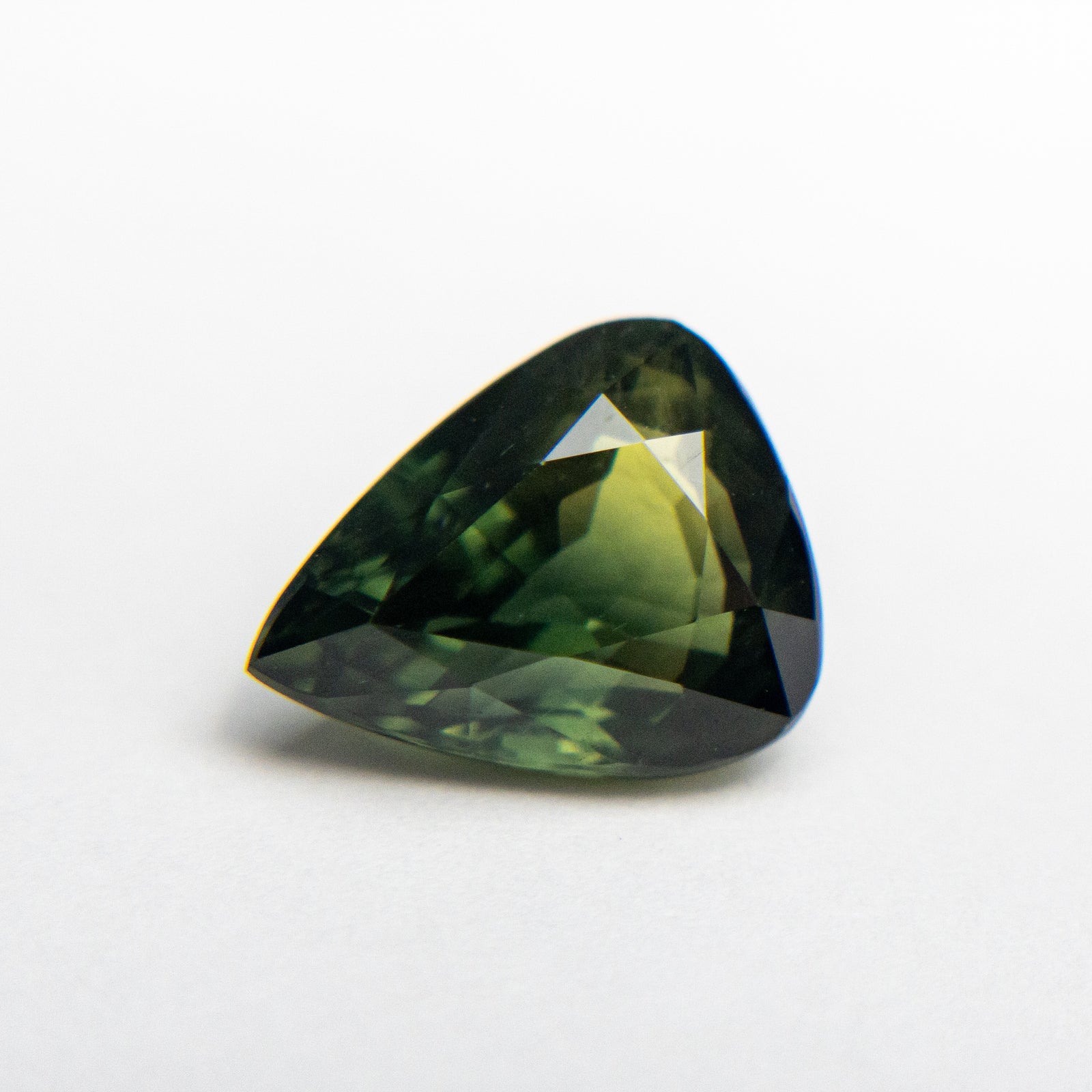 3.00ct 9.84x7.92x5.00mm Pear Brilliant Sapphire 19162-03 - Misfit Diamonds