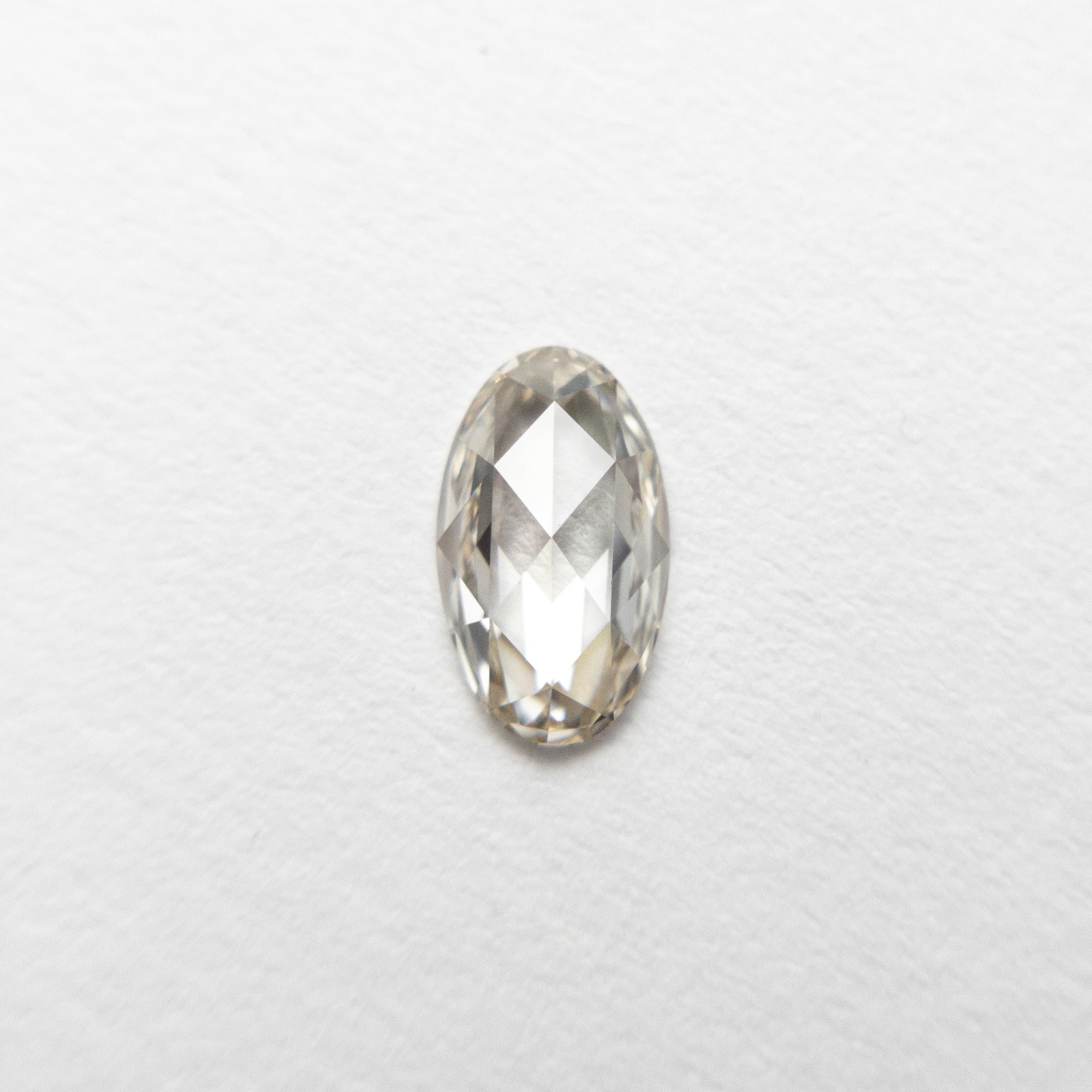 0.32ct 6.45x3.78x1.69mm Oval Rosecut 19163-51 🇨🇦 - Misfit Diamonds