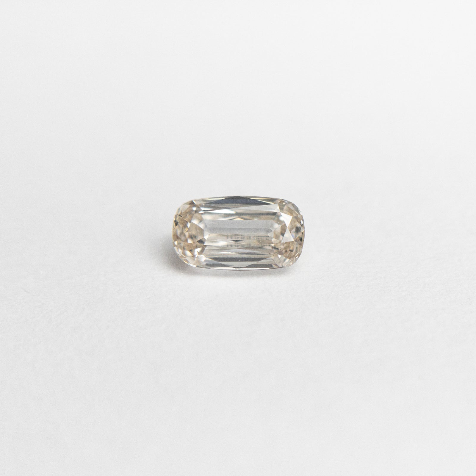 0.27ct 5.07x2.92x1.89mm Cushion Brilliant 19164-04 🇨🇦 - Misfit Diamonds