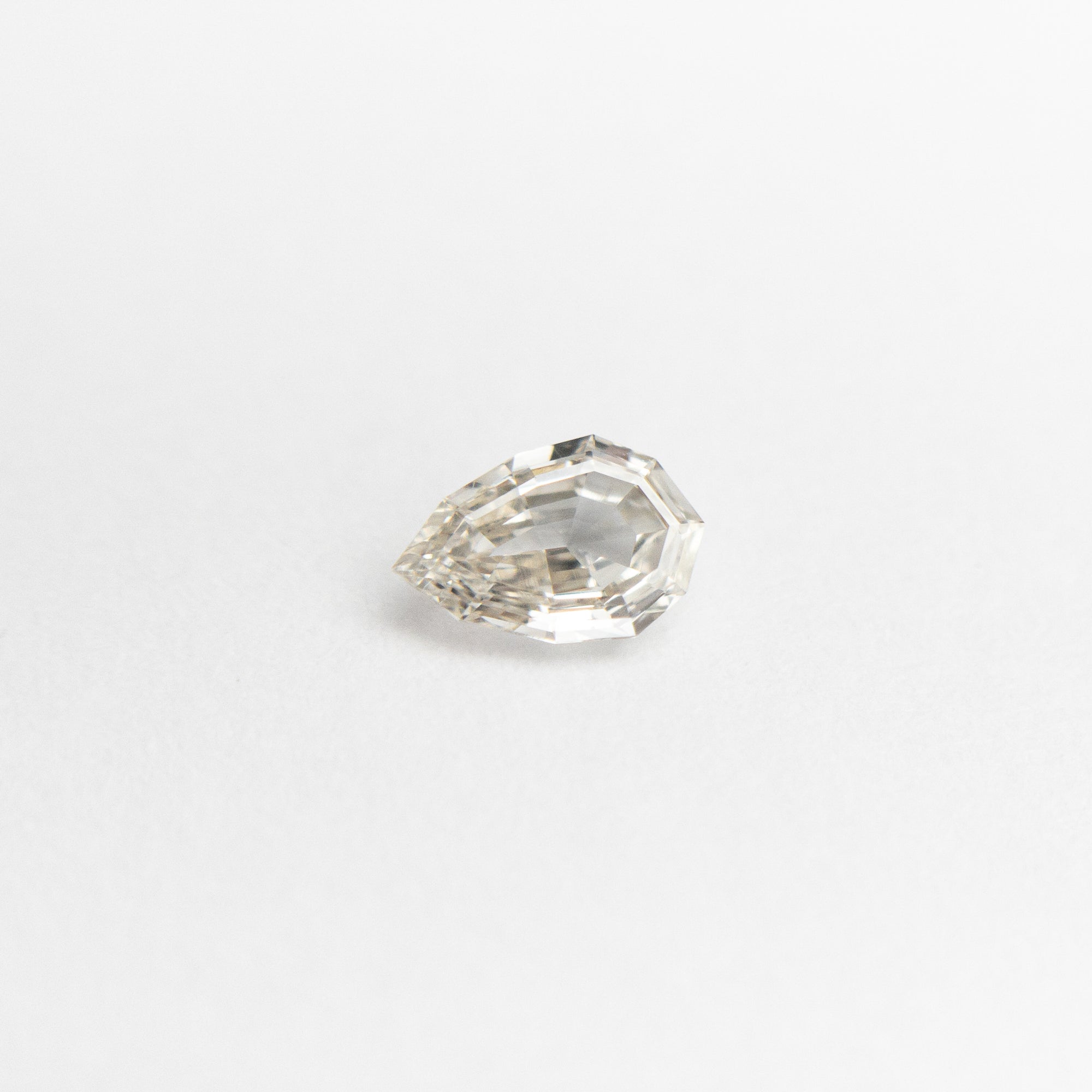 0.22ct 5.28x3.48x1.68mm Geo Pear Step Cut 19164-10 🇨🇦 - Misfit Diamonds