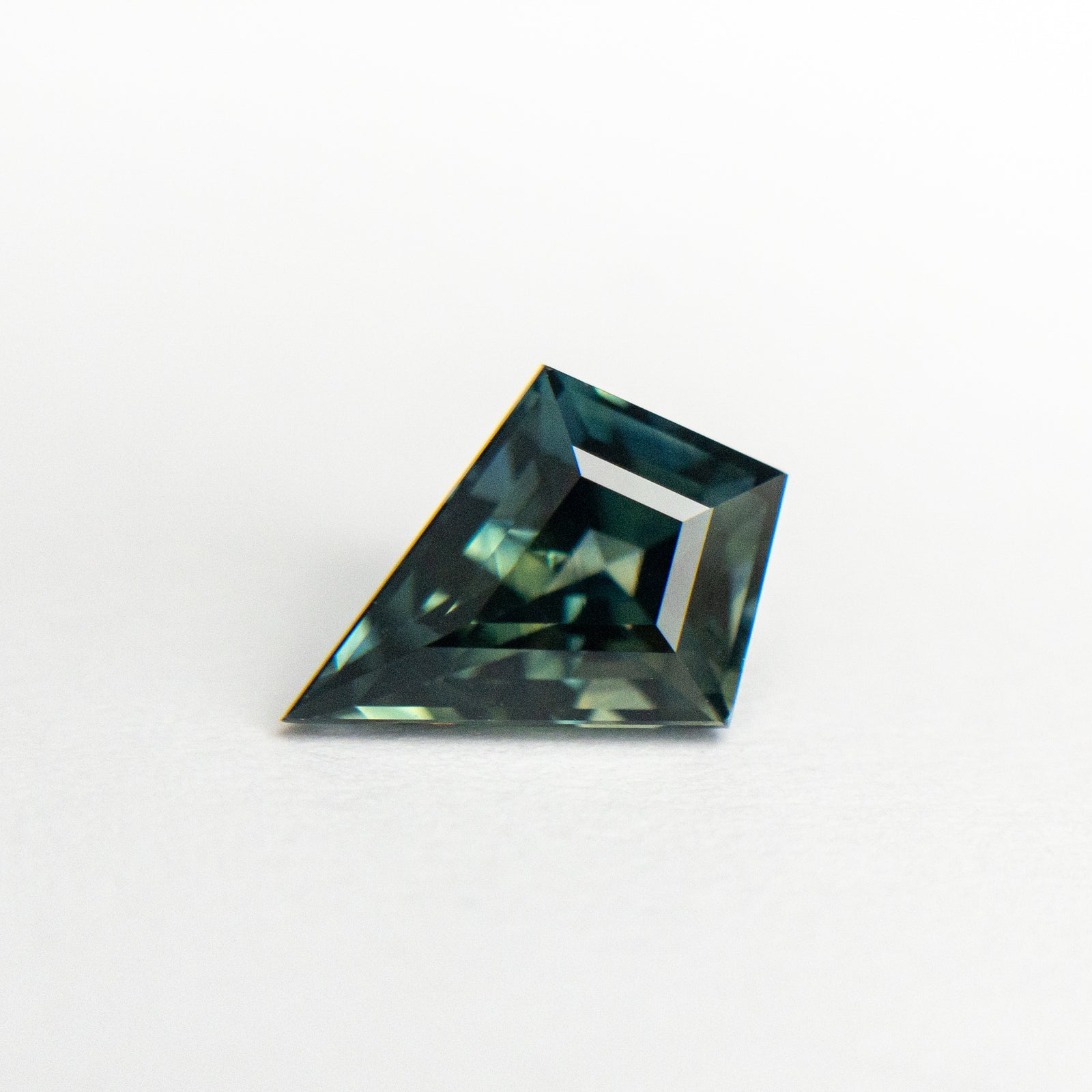 1.54ct 9.42x6.81x4.70mm Kite Step Cut Sapphire 19284-01