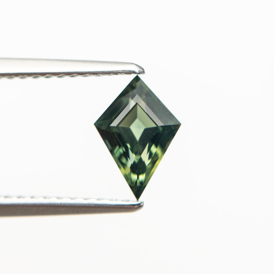 0.90ct 8.47x5.90x3.42mm Kite Step Cut Sapphire 19286-06