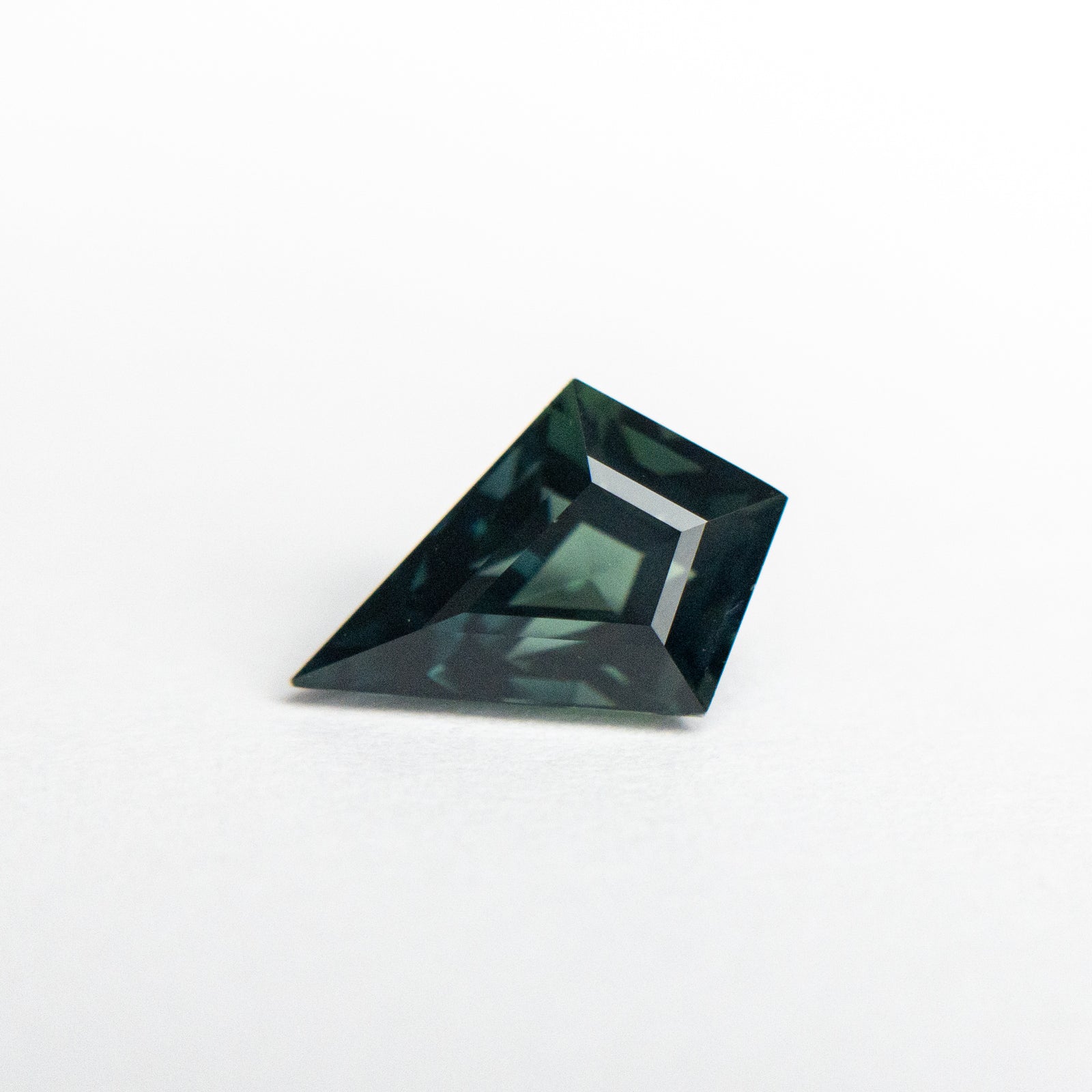 1.25ct 8.91x6.11x4.41mm Kite Step Cut Sapphire 19286-09
