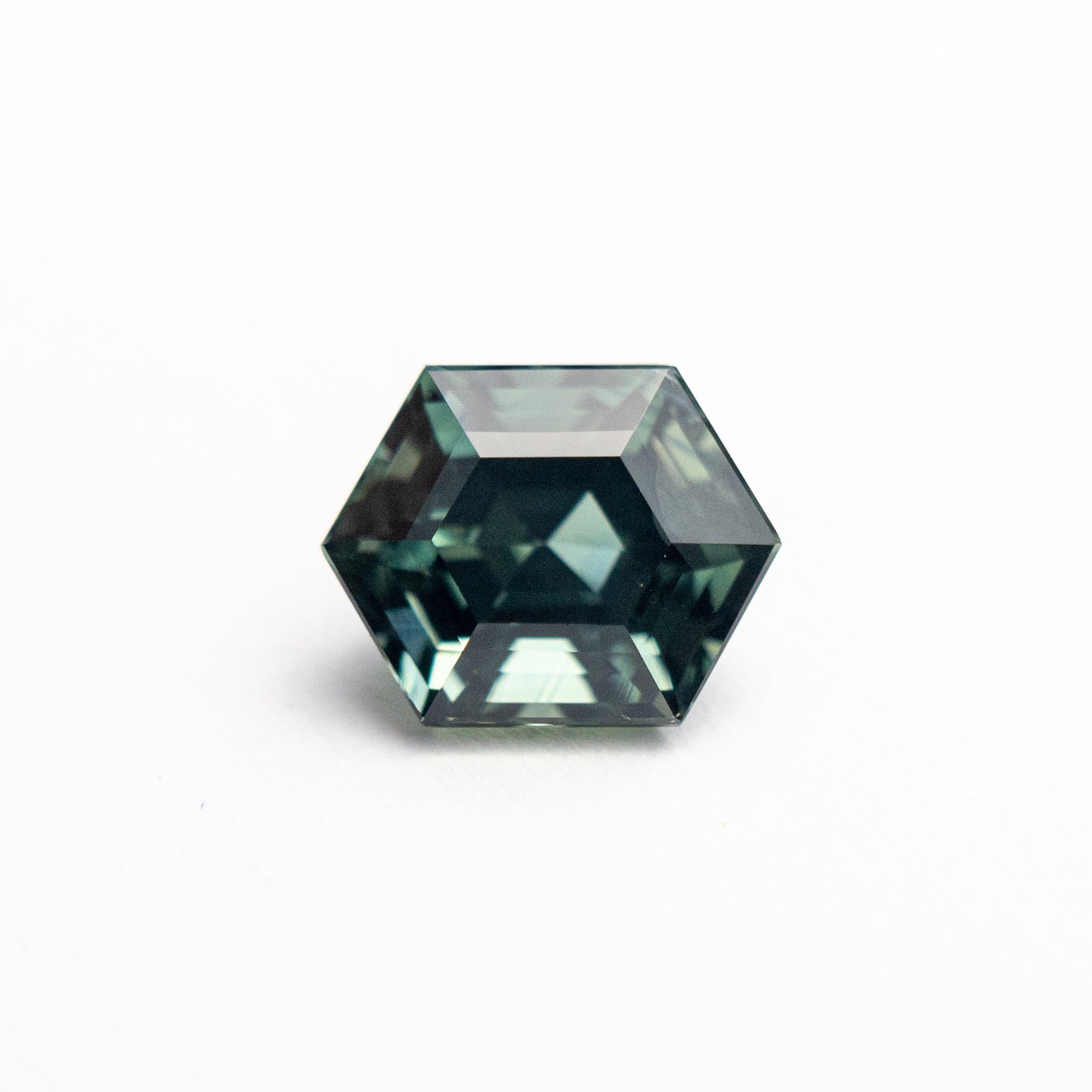 1.63ct 7.48x5.91x4.81mm Hexagon Step Cut Sapphire 19287-04