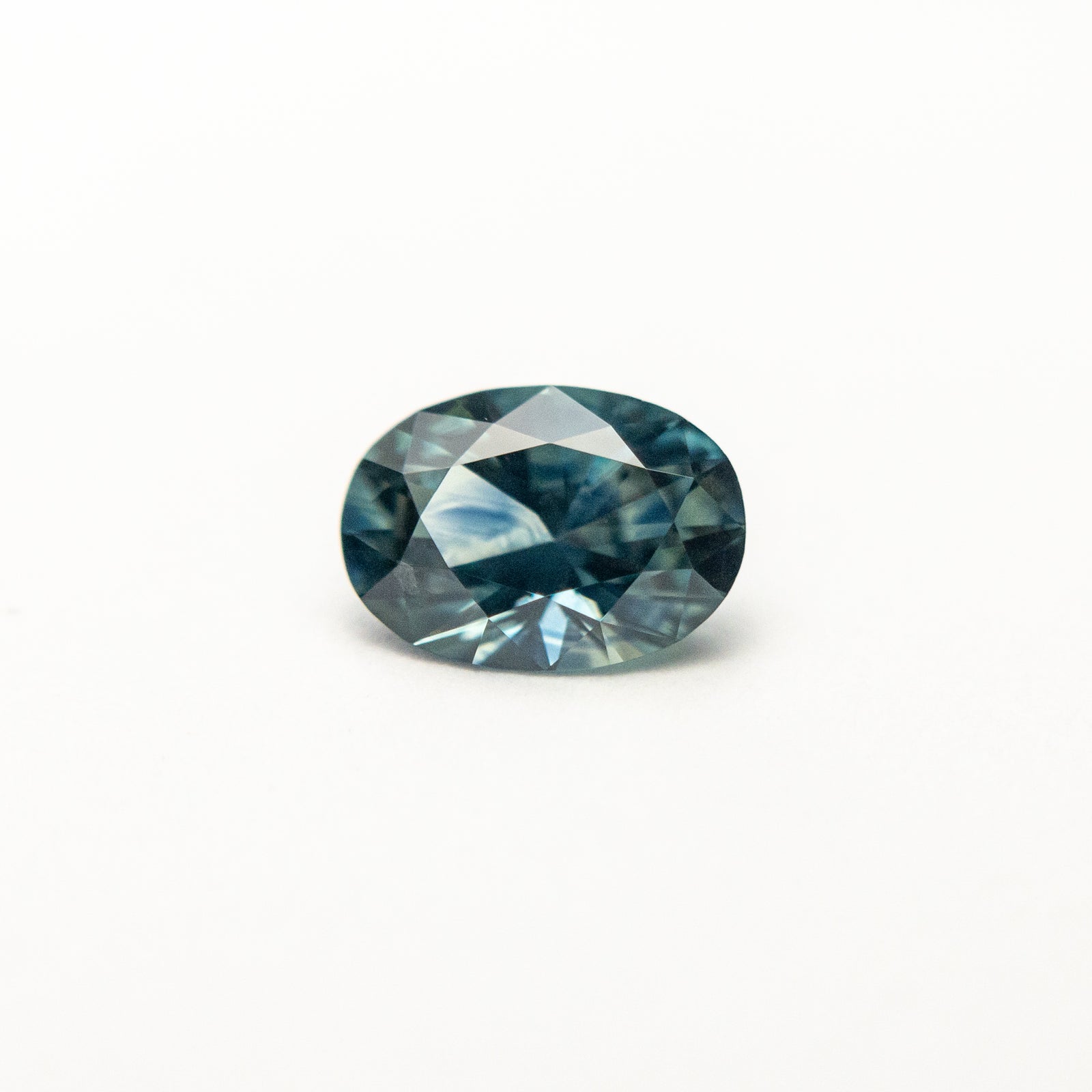 0.83ct 6.83x4.88x3.40mm Oval Brilliant Sapphire 19314-01