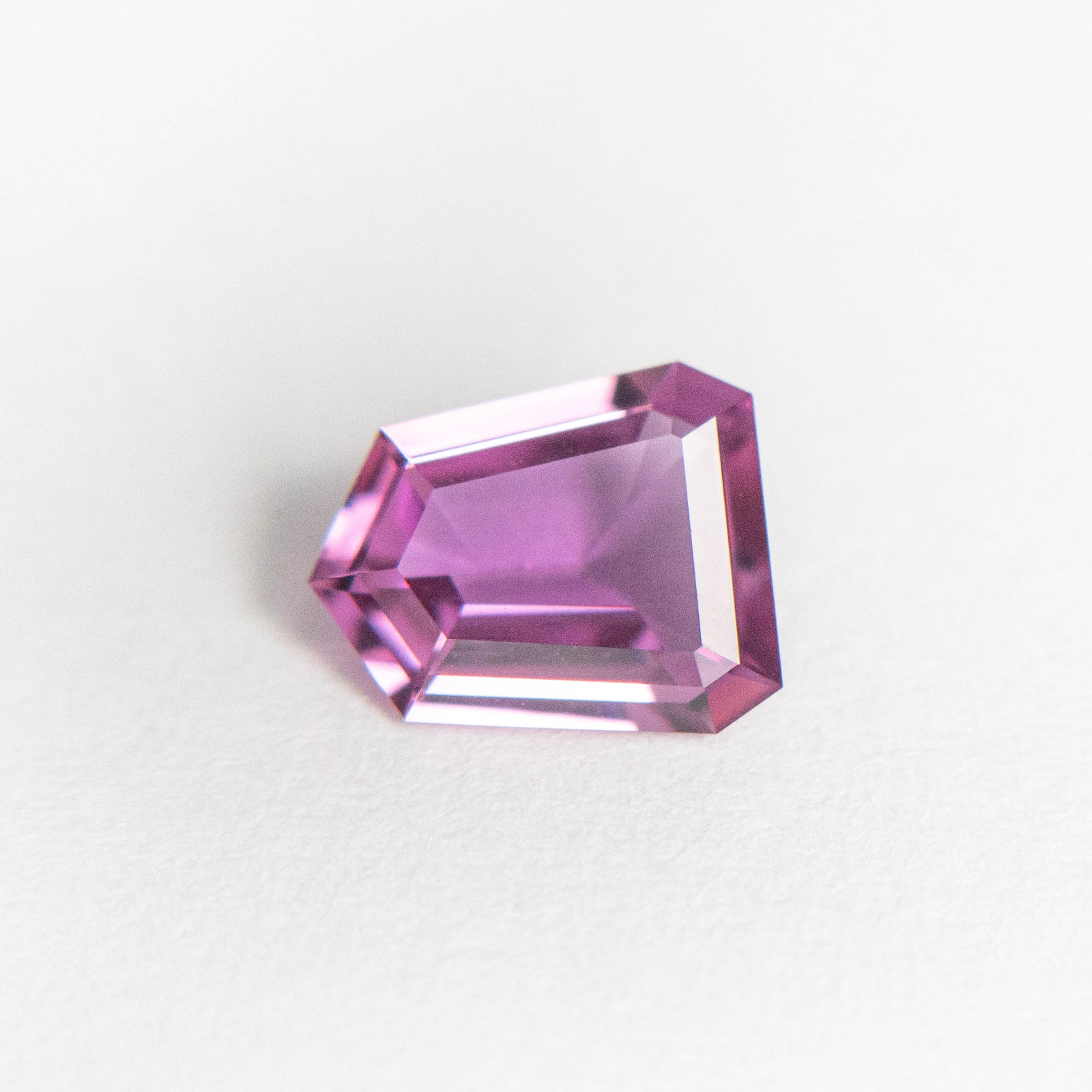 1.03ct 7.50x6.18x2.73mm Shield Rosecut Sapphire 19385-21