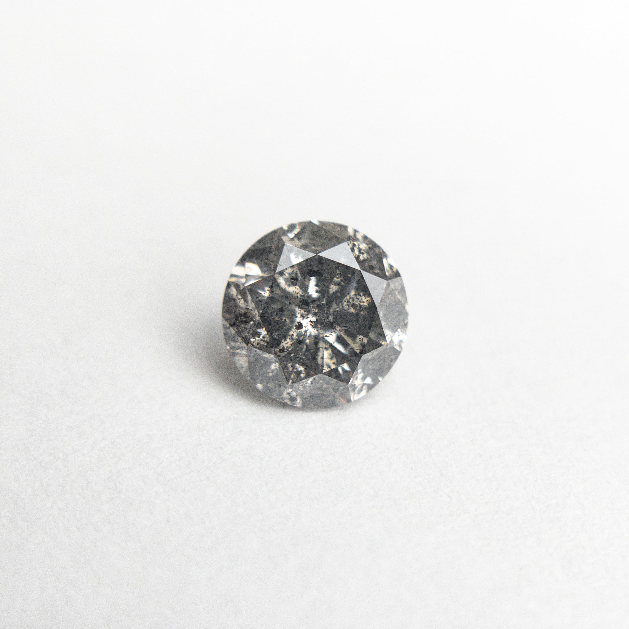 0.69ct 5.55x5.51x3.48mm Round Brilliant 19639-01