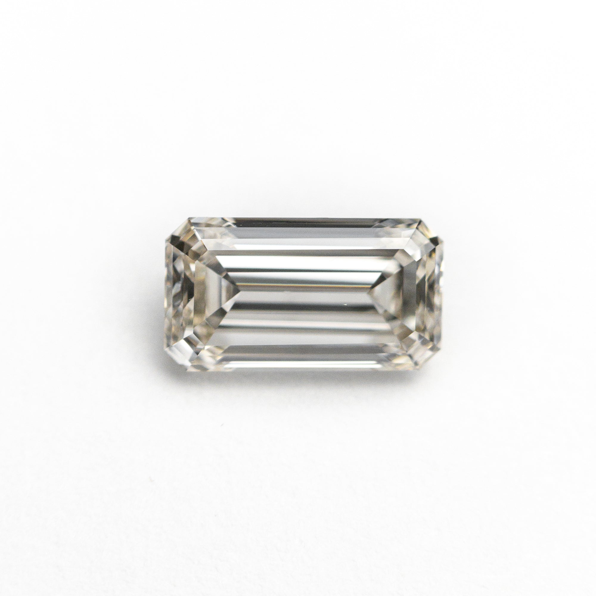 0.90ct 7.30x4.05x2.90mm VS2 C1 Cut Corner Rectangle Step Cut 19915-09