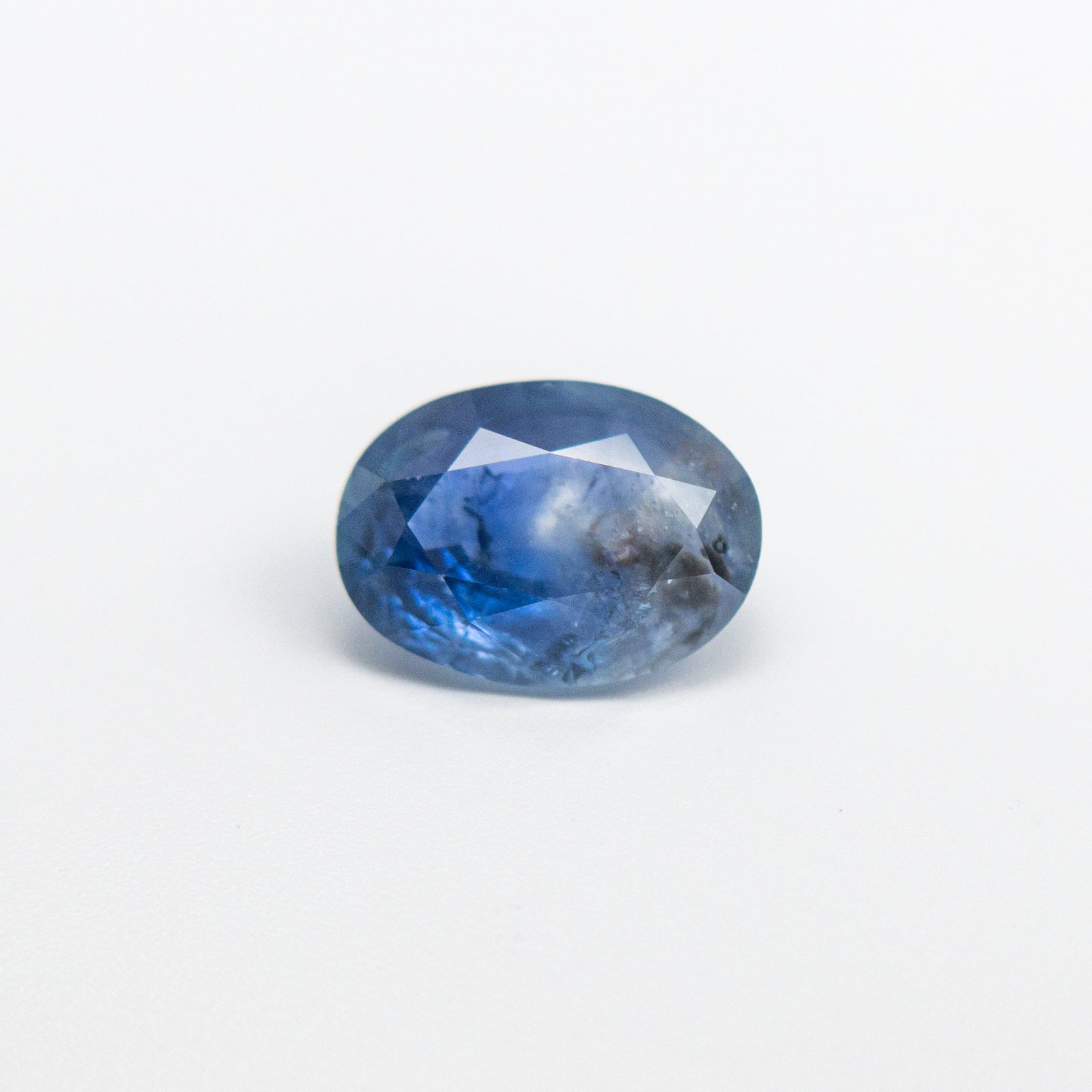 0.89ct 6.94x5.05x2.94mm Oval Brilliant Sapphire 19939-18