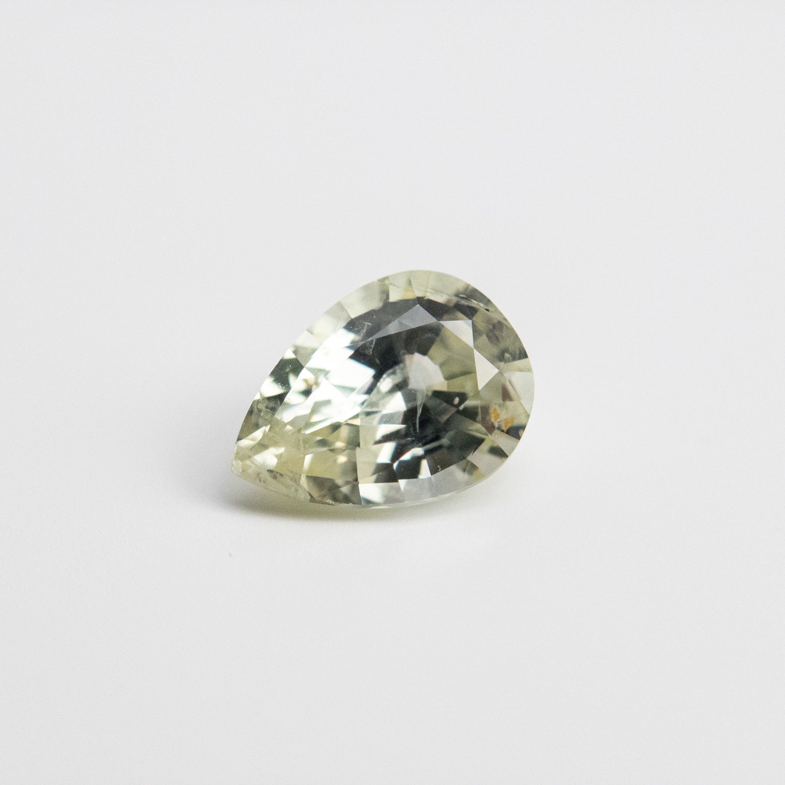 0.76ct 6.67x4.81x3.31mm Pear Brilliant Sapphire 19941-07