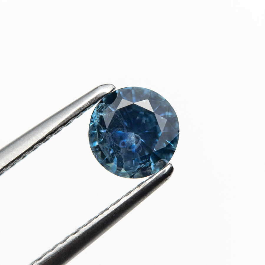 0.67ct 5.61x5.49x3.28mm Round Brilliant Sapphire 19942-02