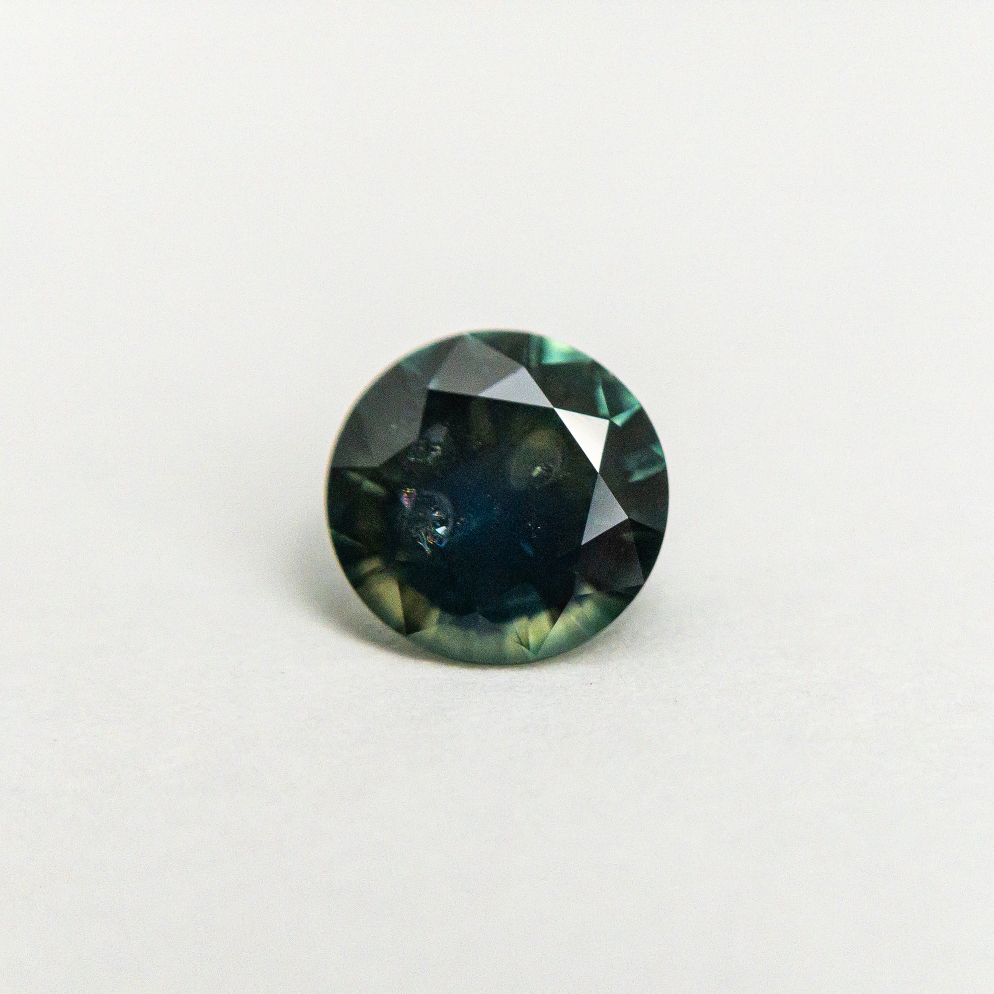 0.68ct 5.51x5.48x3.31mm Round Brilliant Sapphire 19942-10