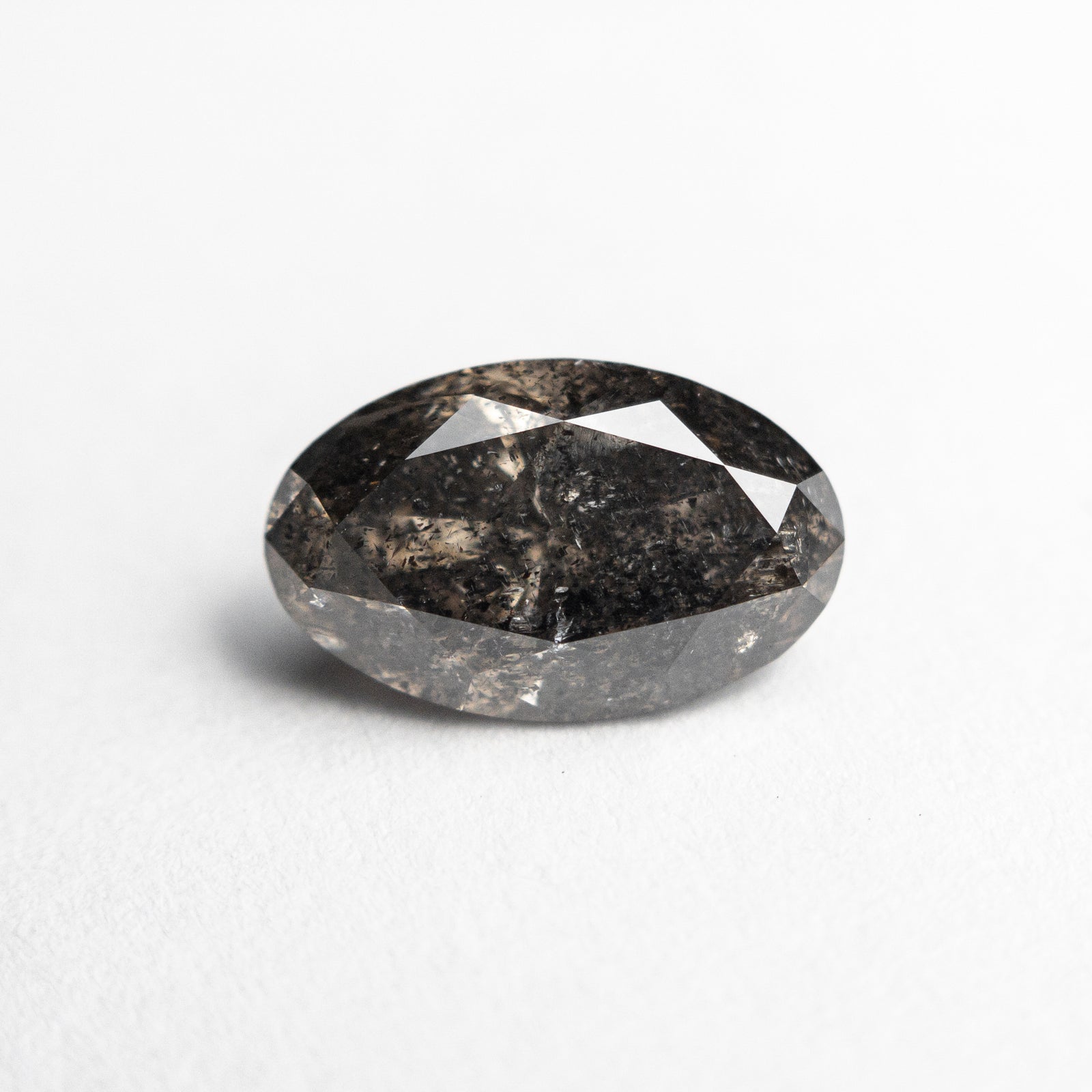 1.56ct 9.37x5.91x4.36mm Oval Brilliant 20020-01