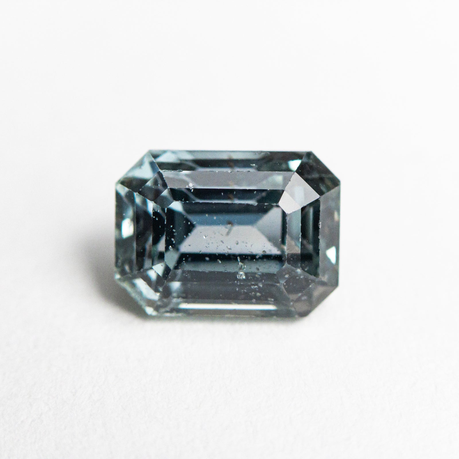 2.66ct 8.08x5.97x5.20mm Cut Corner Rectangle Step Cut Sapphire 20063-01
