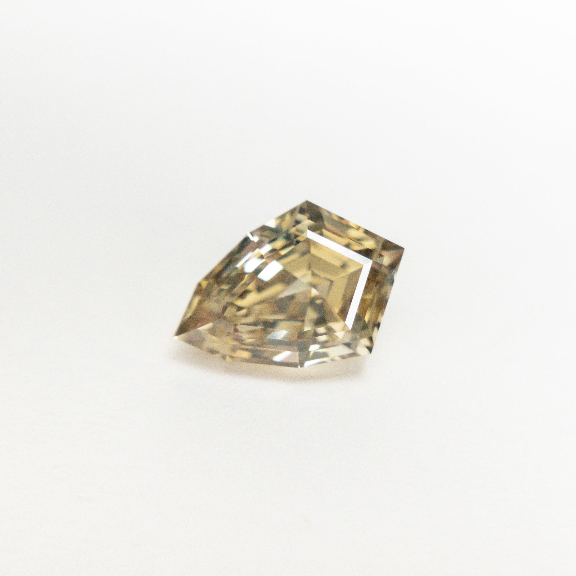 0.93ct 7.84x5.28x3.56mm VVS2 C5 Kite Step Cut 20256-01 🇱🇸