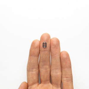 1.02ct 7.91x5.52x1.64mm Cut Corner Rectangle Portrait Cut Sapphire 20851-01