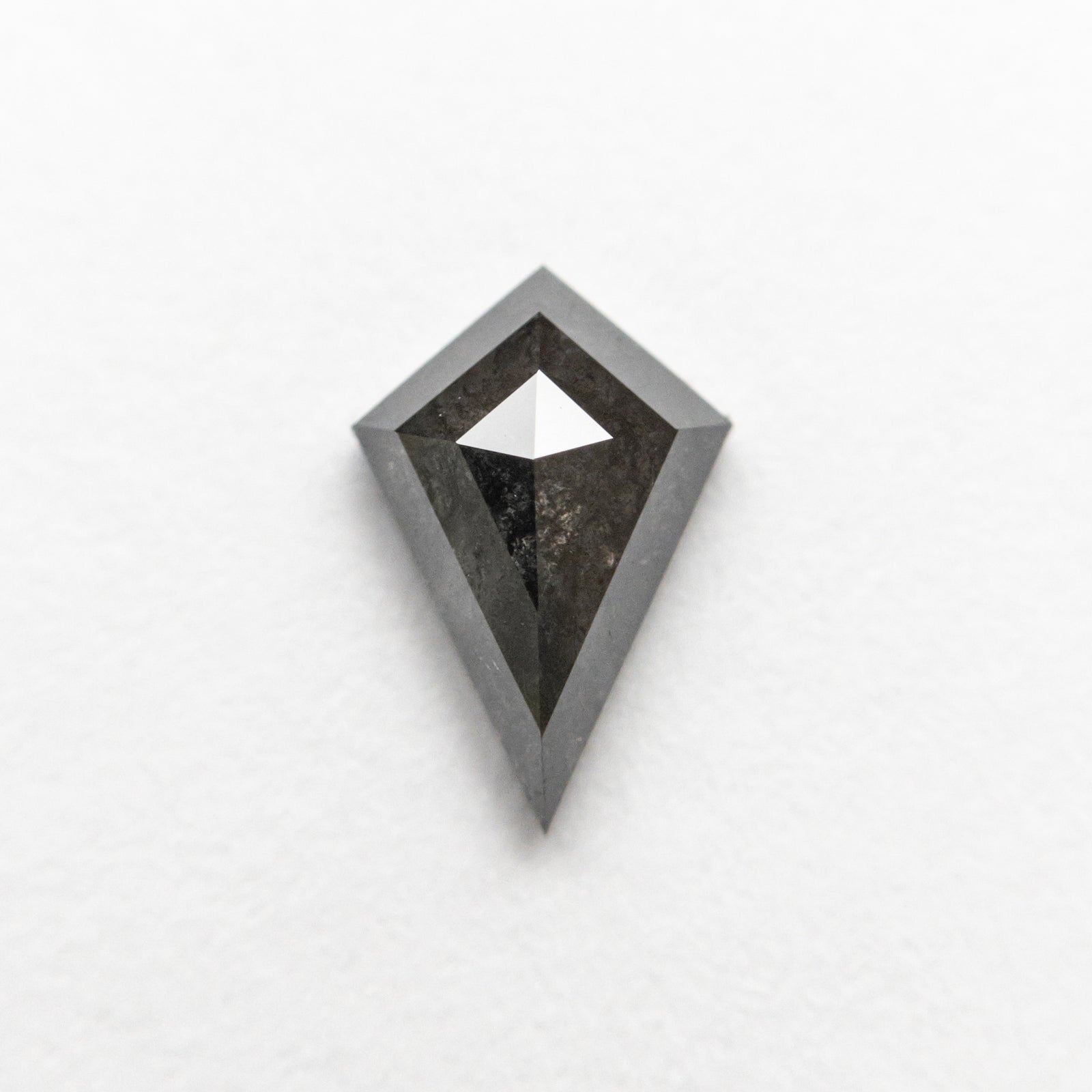 0.70ct 8.05x5.38x2.71mm Kite Rosecut 20916-02