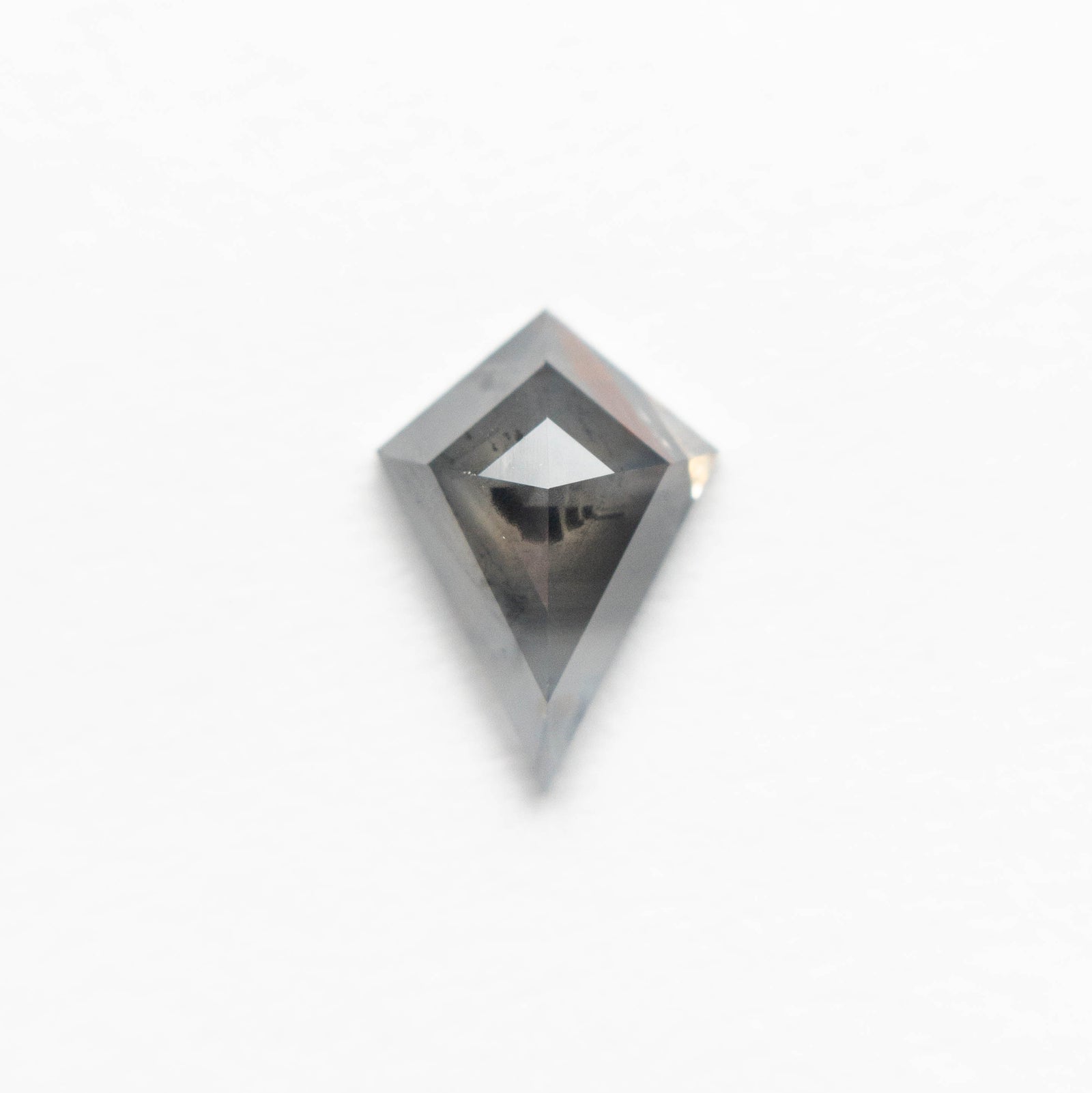 0.68ct 8.21x5.86x2.63mm Kite Rosecut 20916-05