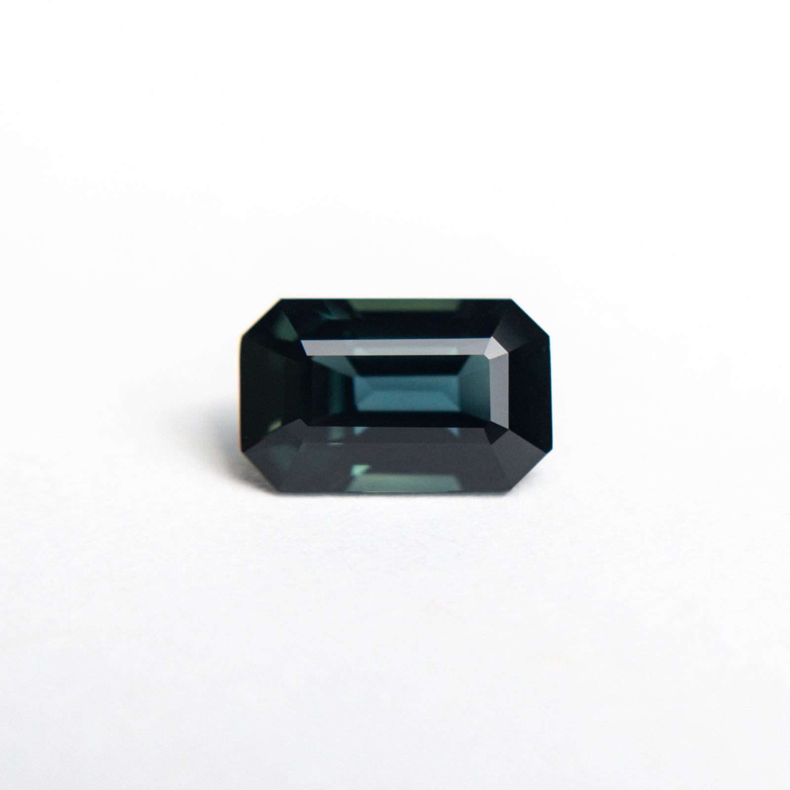 1.08ct 7.20x4.50x3.30mm Cut Corner Rectangle Step Cut Sapphire 20995-07