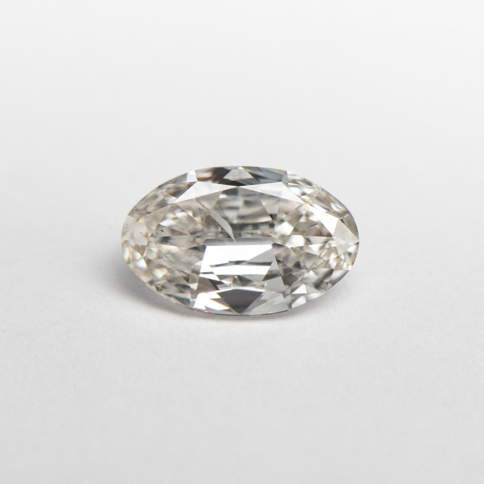 1.02ct 8.66x5.56x2.74mm SI2 K Oval Brilliant 19163-19 🇨🇦 - Misfit Diamonds