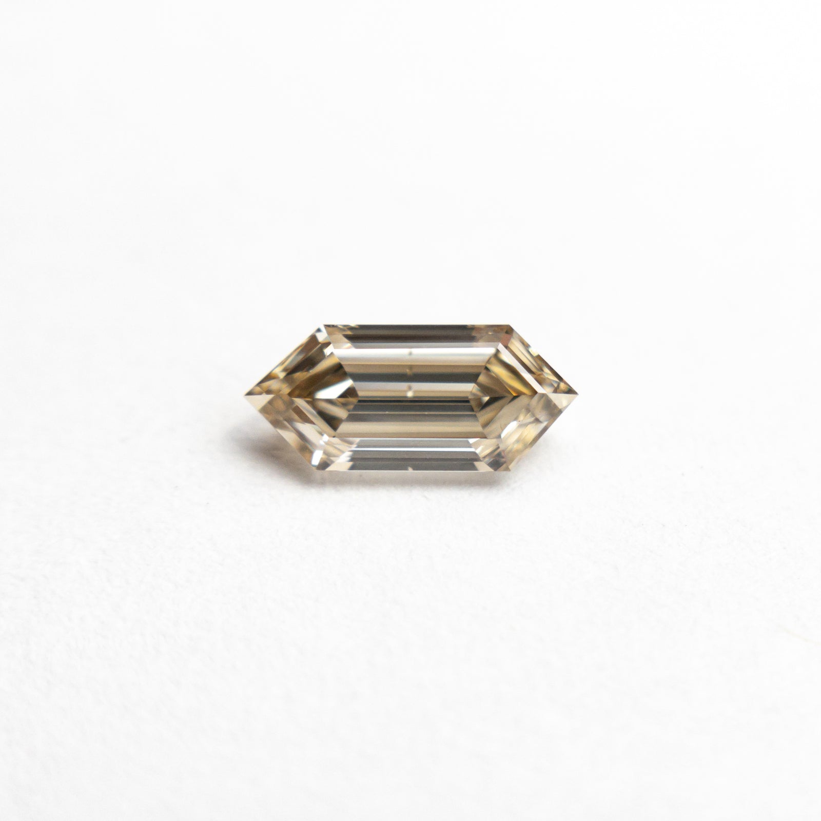 0.42ct 7.20x3.14x2.19mm SI1 C3 Hexagon Step Cut 🇨🇦 21090-01