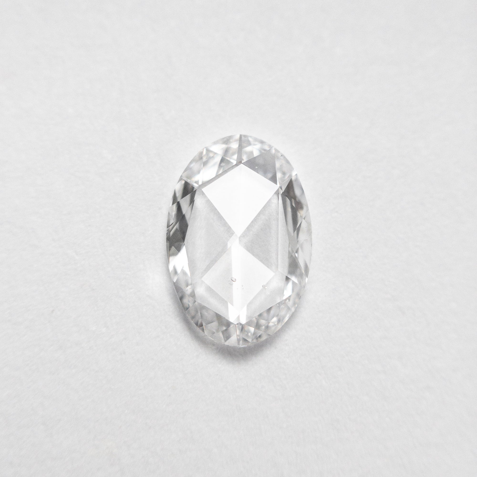 0.65ct 8.50x5.78x1.44mm SI2 F Oval Rosecut 🇨🇦 21198-01