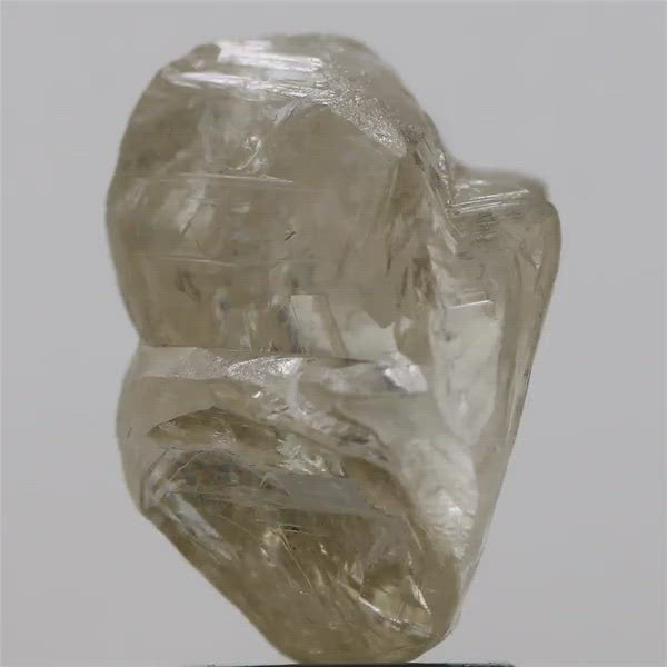 2.69ct Rough Diamond 22-21-8 🇨🇦
