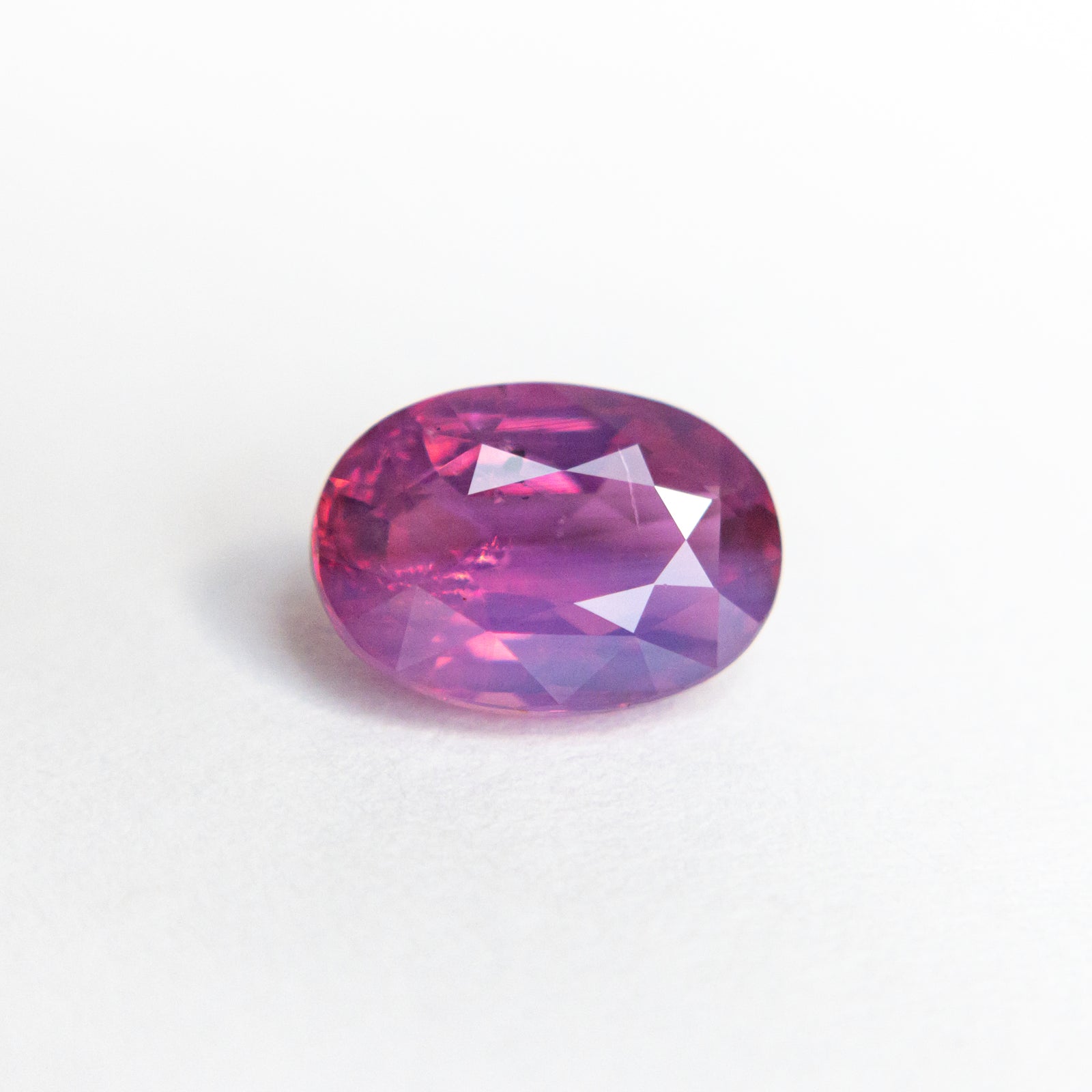 1.55ct 7.93x5.63x3.84mm Oval Brilliant Sapphire 21616-01