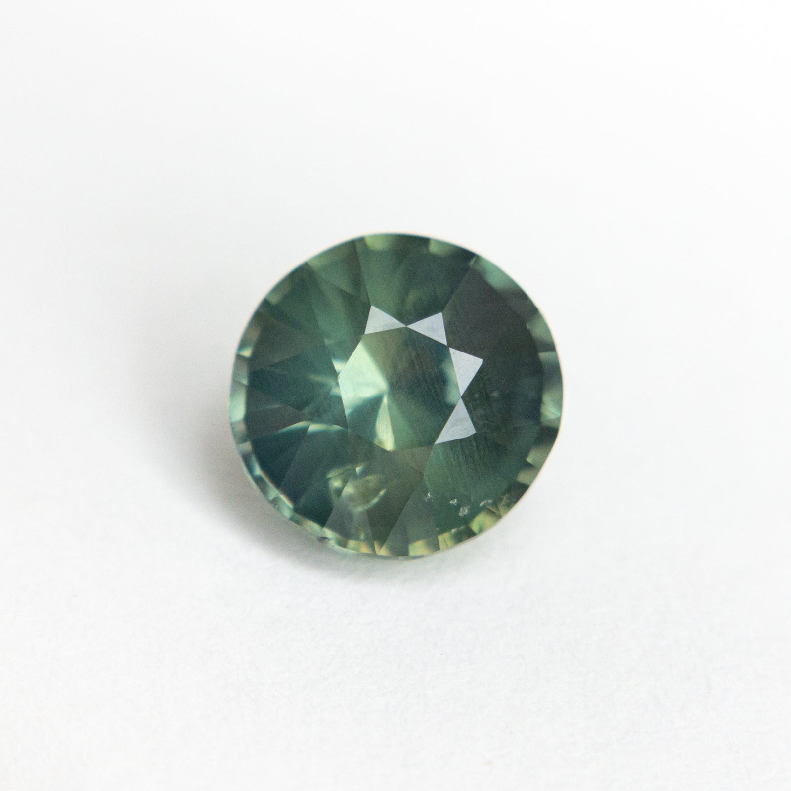 2.11ct 7.64x7.40x5.00mm Round Brilliant Sapphire 21617-01
