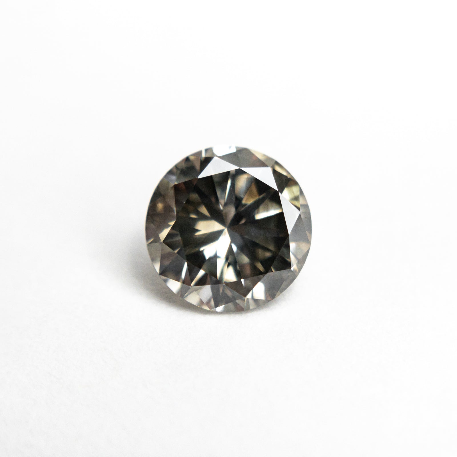 1.33ct 6.88x6.88x4.25mm VS2 Fancy Grey Round Brilliant 21876-02